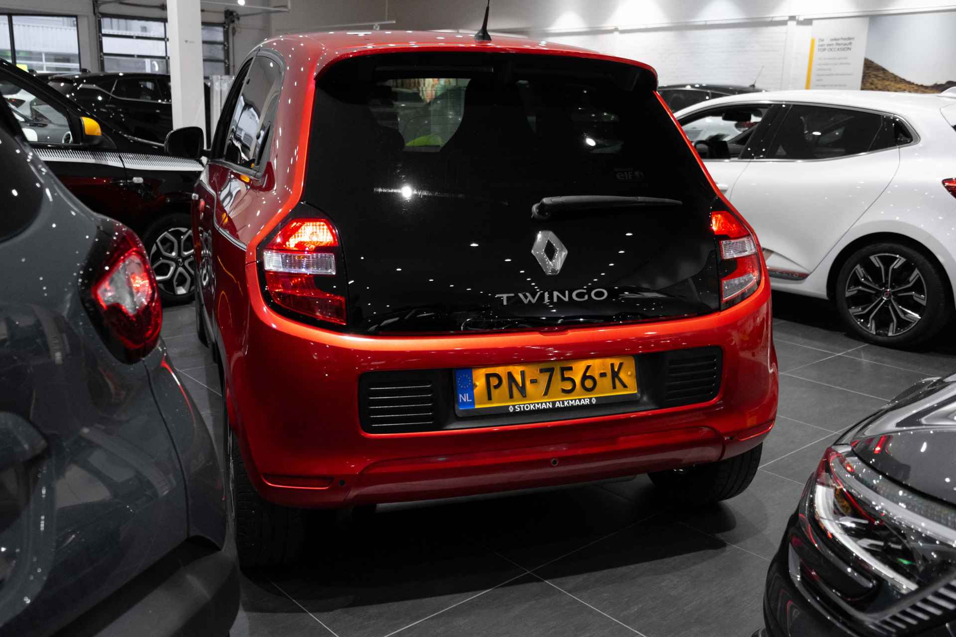 Renault Twingo 1.0 SCe Limited | Parkeersensoren achter | LM Velgen | Airco | incl. Bovag rijklaarpakket met 12 maanden garantie - 5/21