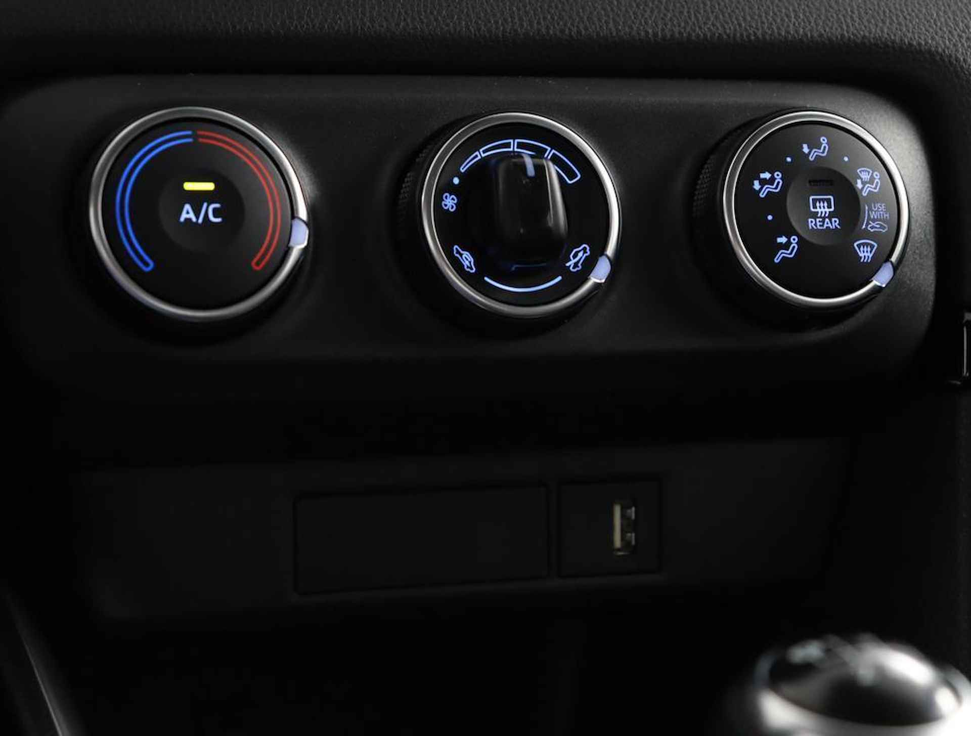 Toyota Yaris 1.5 VVT-i Dynamic | Apple carplay & Android auto | Airco | LED verlichting| - 7/51
