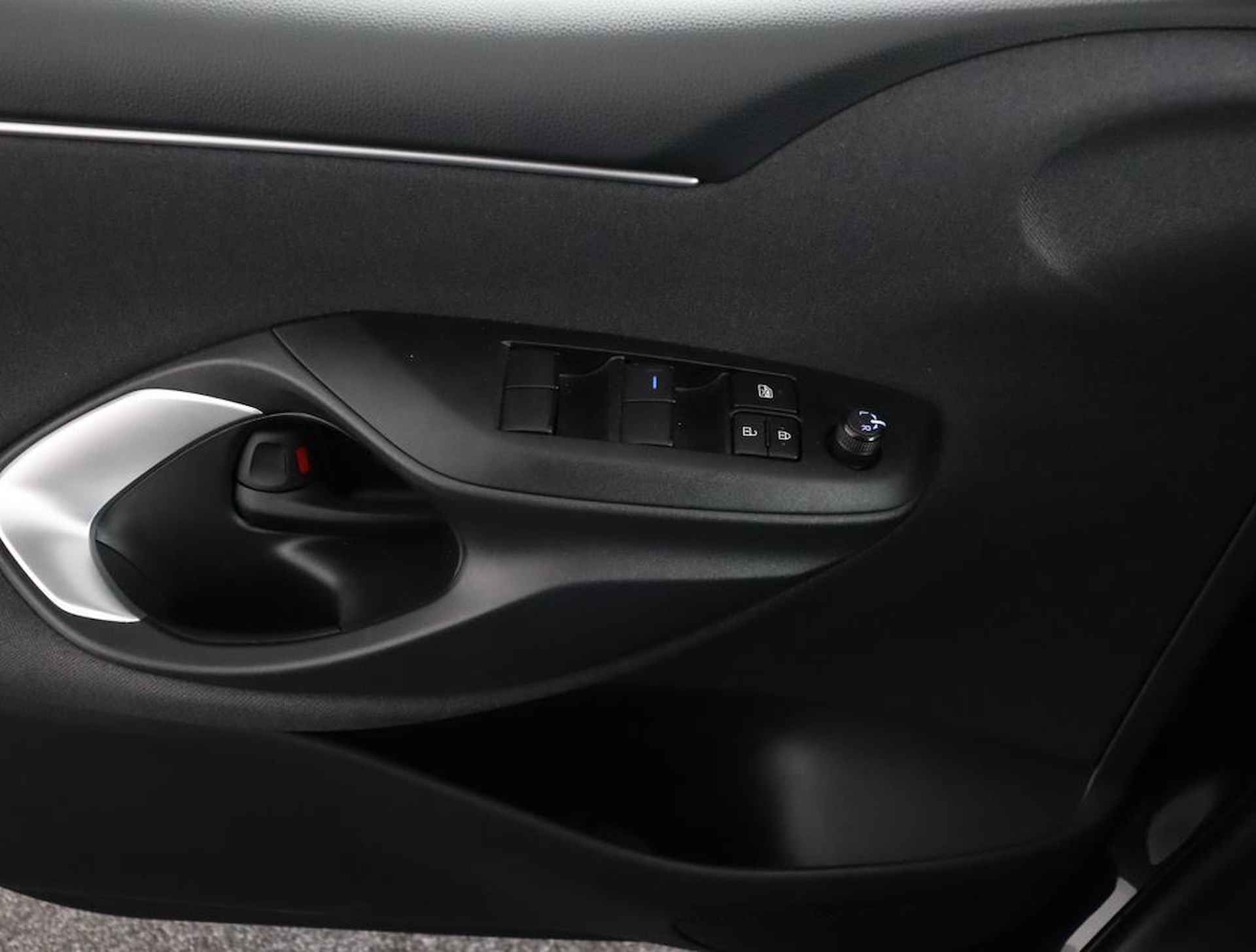 Toyota Yaris 1.5 VVT-i Dynamic | Apple carplay & Android auto | Airco | LED verlichting| - 27/51