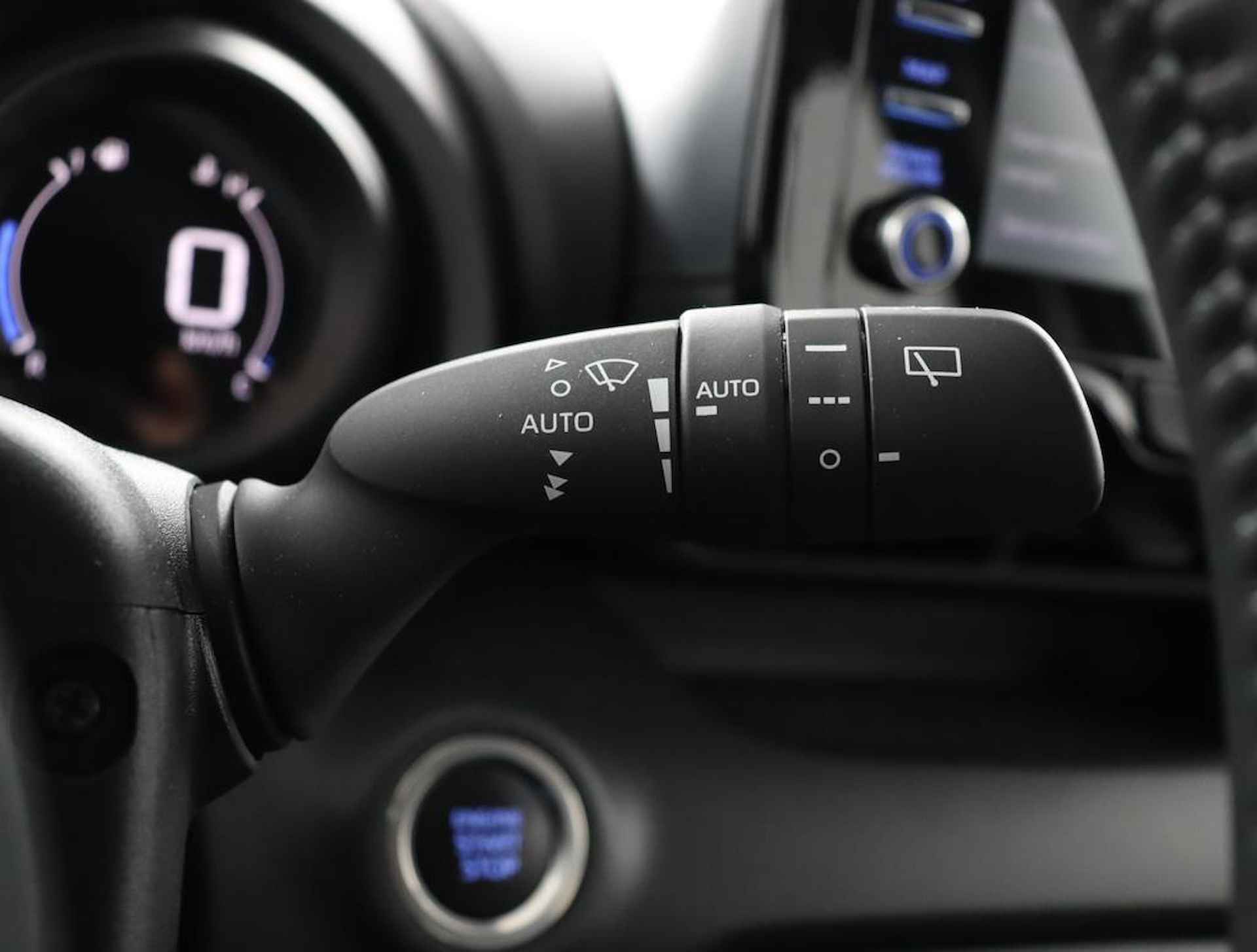 Toyota Yaris 1.5 VVT-i Dynamic | Apple carplay & Android auto | Airco | LED verlichting| - 30/51