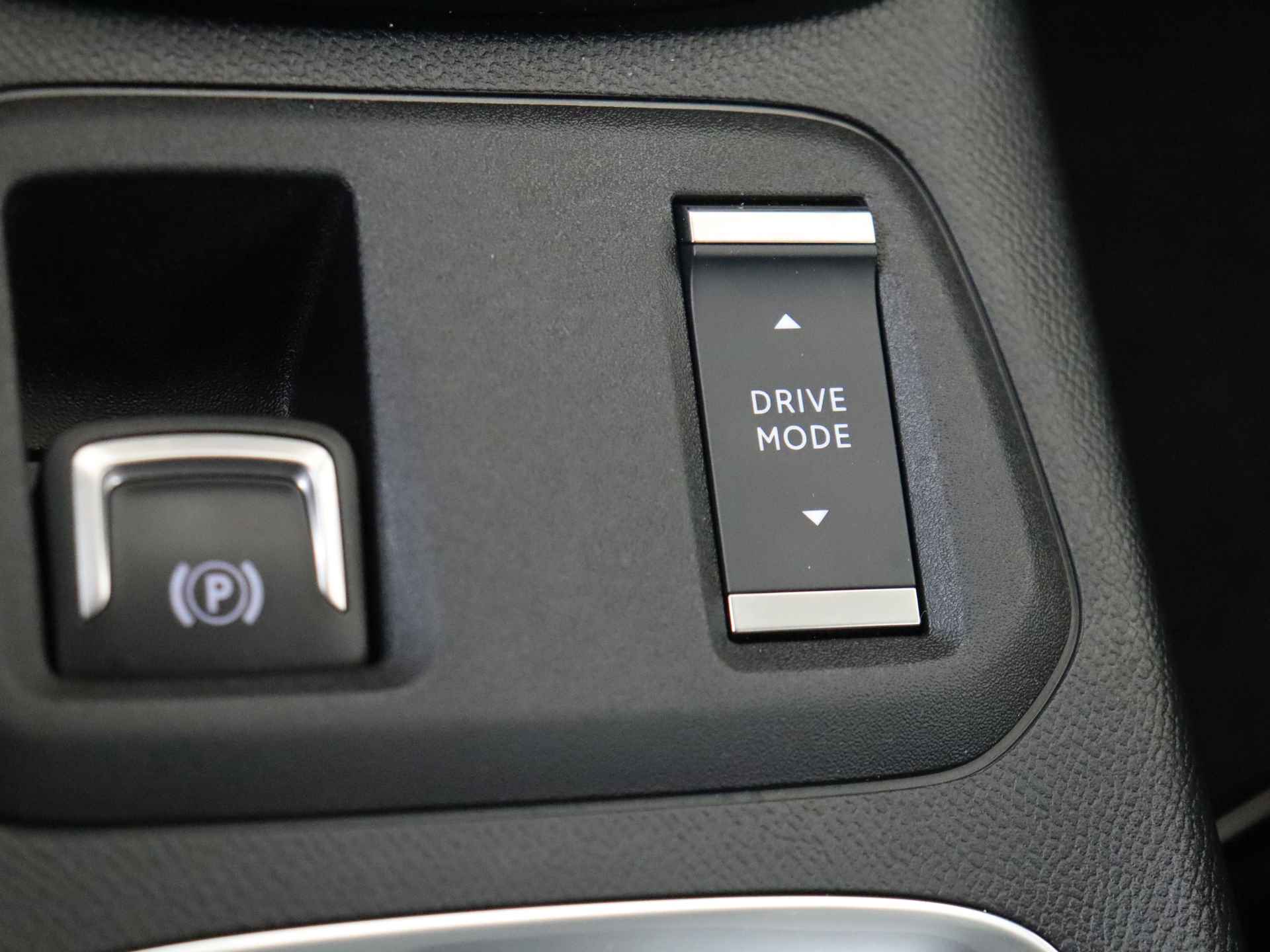 Opel CORSA-E Level 2 50 kWh € 8.159,- VOORDEEL! | Direct leverbaar! | Parkeersensoren Achter | Voorstoelen verwarmd | - 23/32