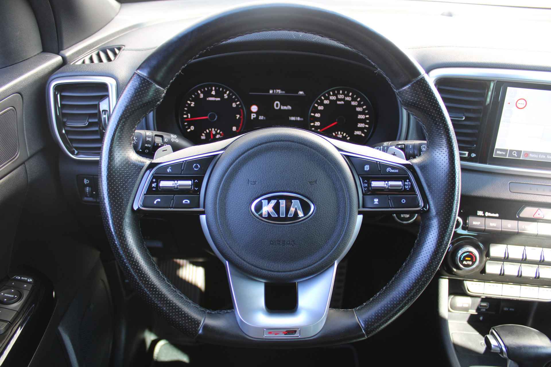 Kia Sportage 1.6 T-GDI GT-PlusLine | Vol opties! | Camera | Cruise | Electrische klep | Navi | 19" LM | Automaat | Panoramadak | - 11/42