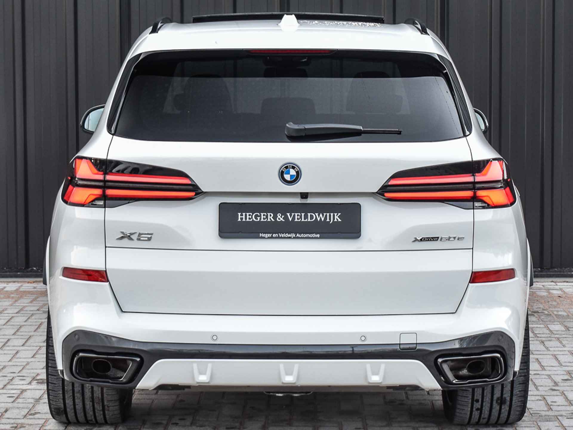 BMW X5 xDrive50e | LUCHTVERING | SHADOW-LINE | COMFORT ACCESS | TREKHAAK | M-SPORT BRAKE | PANORAMADAK | CARBON FIBRE INLEG | AMBIANCE - 32/63