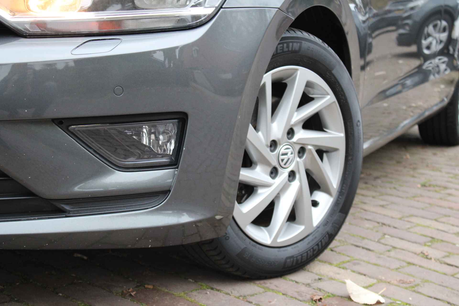 Volkswagen Golf Sportsvan 1.4 TSI 125PK DSG Business Edition Sound + 16"/ Navi/ Clima/ Trekhaak/ Stoelverwarming - 3/41