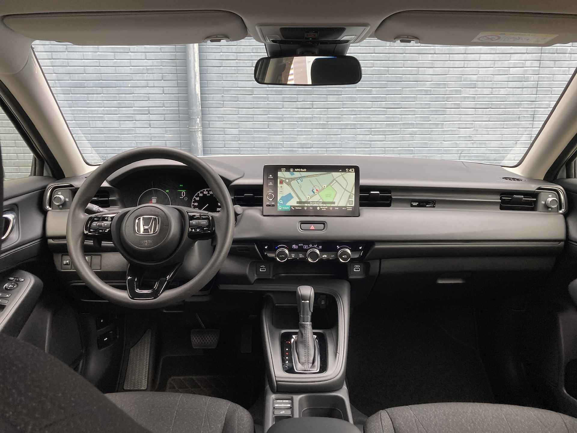HONDA HR-V 1.5 i-MMD 131pk Automaat Elegance | Navigatie Apple Car Play | Stoelverwarming | Adaptieve Cruisecontrol | LED Verlichting | - 18/29