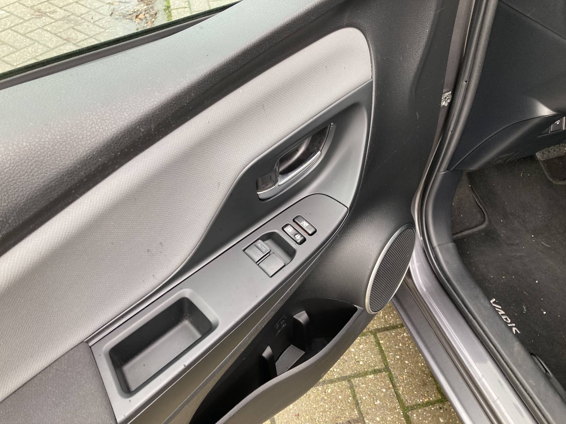 Toyota Yaris 1.5 Hybrid Now Automaat | Navi | Camera | Rijklaarprijs incl. garantie! - 10/26