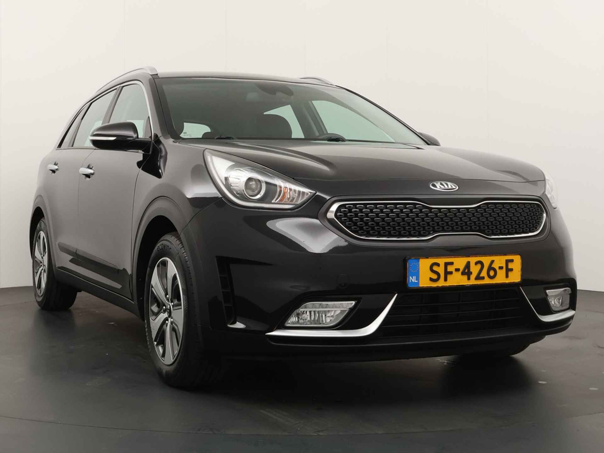 Kia Niro 1.6 GDi Hybrid DynamicLine - Navigatie - Trekhaak - Achteruitrijcamera - Apple Carplay/Android Auto - 12 maanden BOVAG garantie. - 12/48