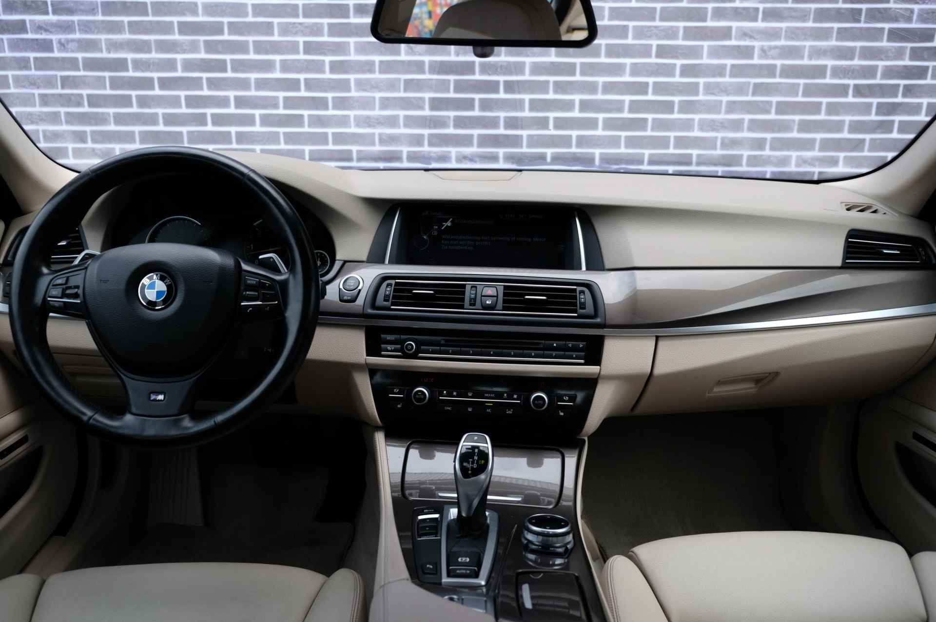BMW 5-serie 530d High Executive | Sportstuur |  stoelverwarming | navigatie | cruise control | parkeersensor voor en achter - 3/36