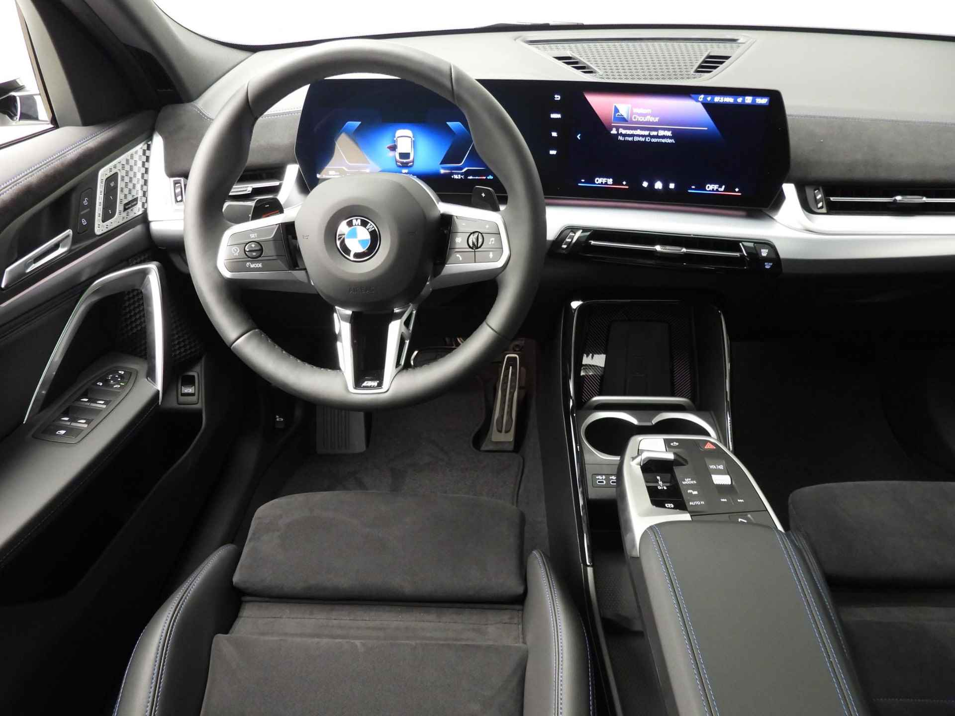 BMW X2 sDrive18d | M-Sportpakket | LED | Navigatie | Schuifdak | Trekhaak | Elektr. zetels | DAB | Harman-kardon sound | Alu 20 inch - 11/56