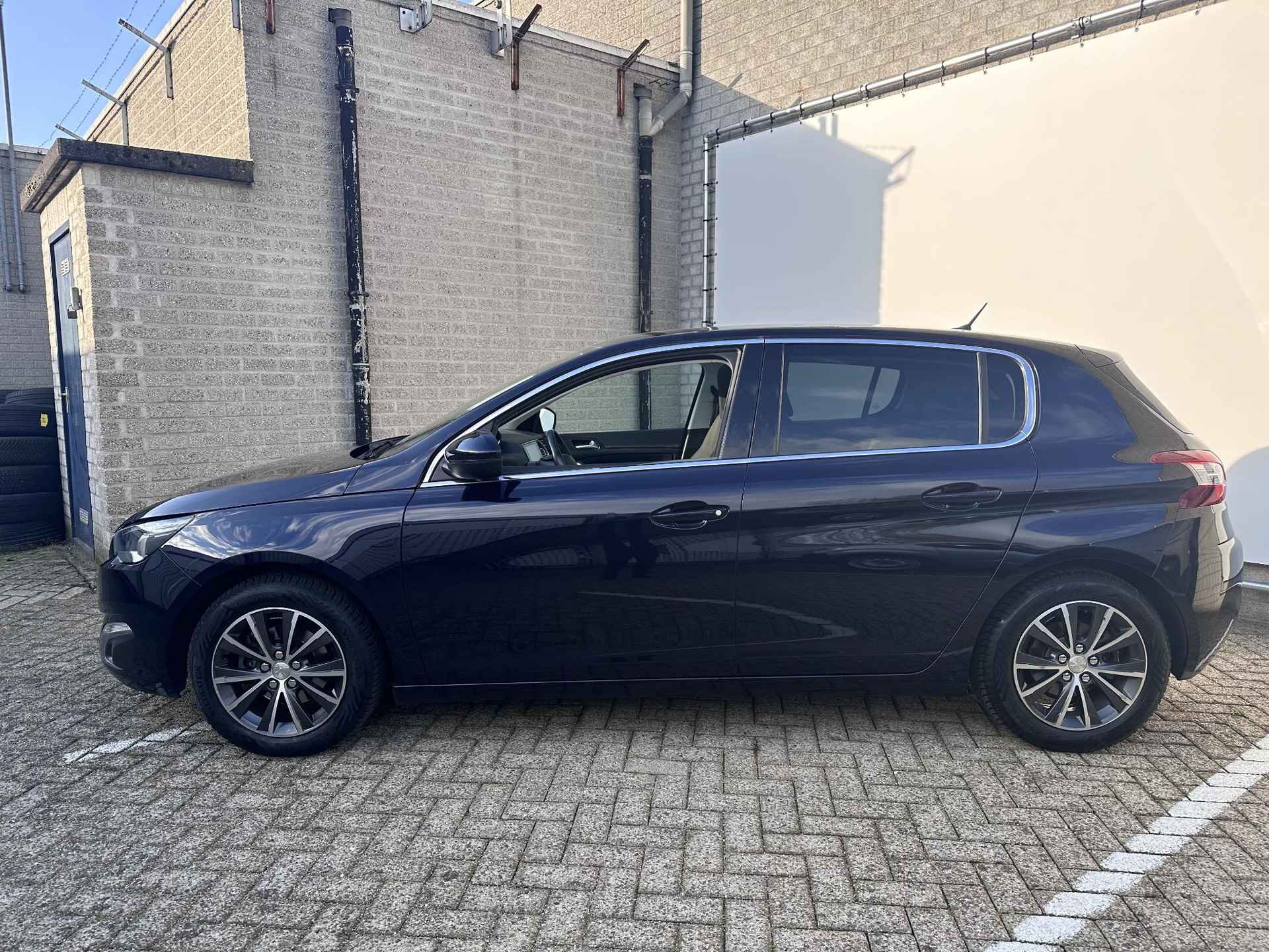 Peugeot 308 1.2 PureTech Allure  | Navigatie | Camera | KeyLess Entry | Climate Control - 8/31