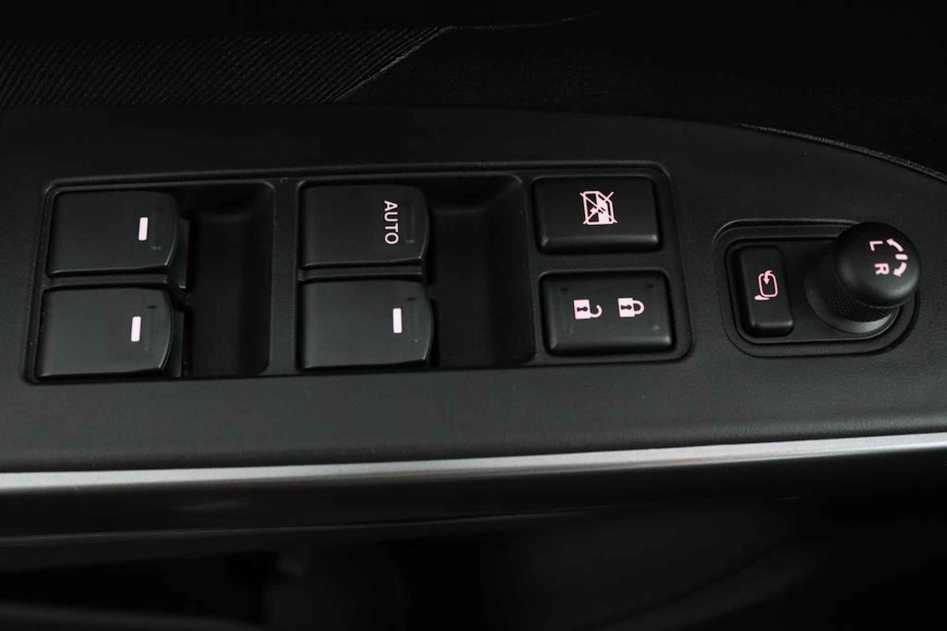 Suzuki S-Cross 1.4 Boosterjet Select Smart Hybrid | Apple Carplay | Android Auto | 6 Jaar Garantie | Parkeersensoren Rondom | Keyless Entry | - 24/45