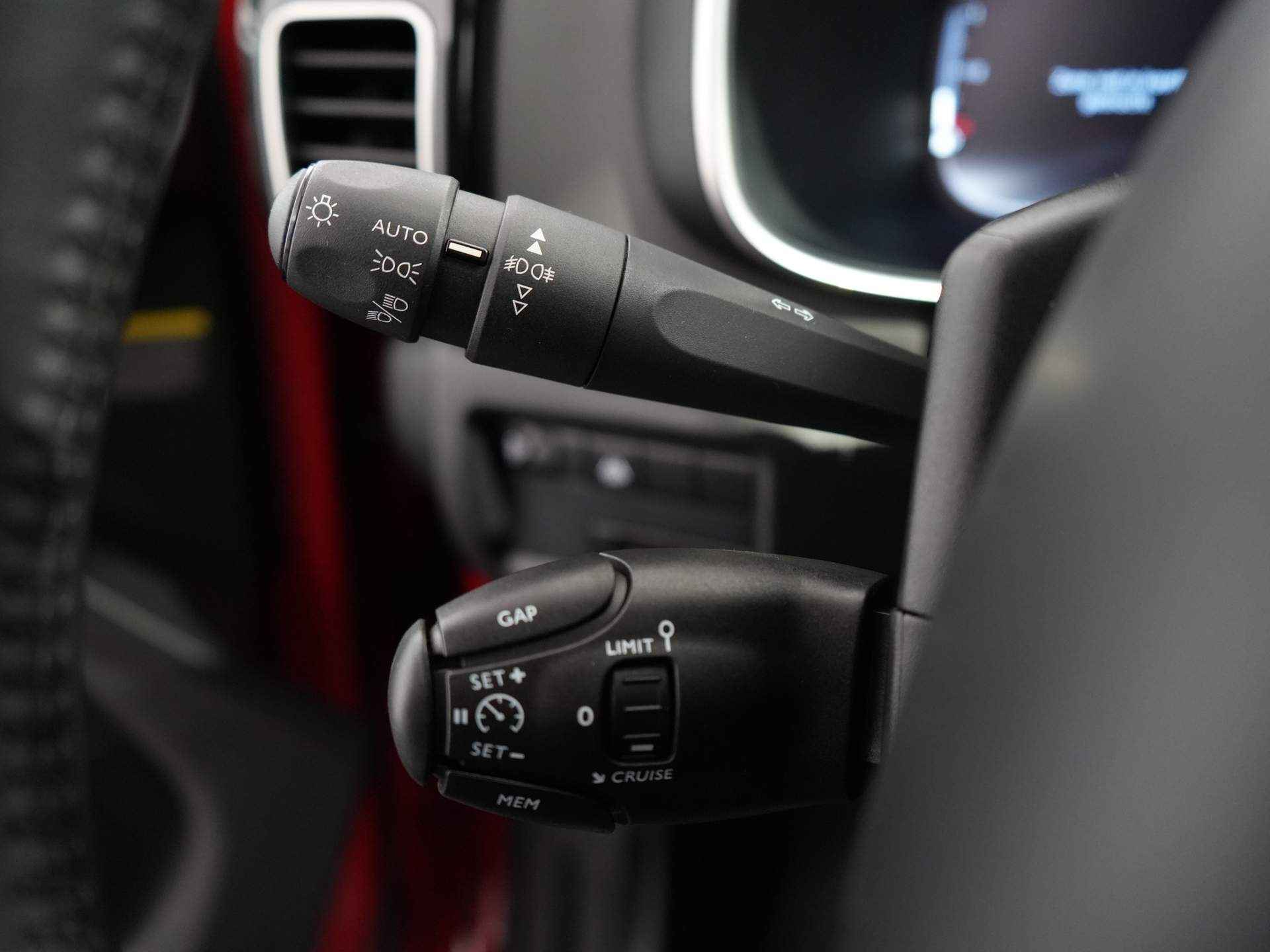Citroën C5 Aircross 1.2 PureTech Business | Navigatie | Camera | Carplay | Sensoren | Lichtmetalen velgen 18" | Cruise control - 26/36