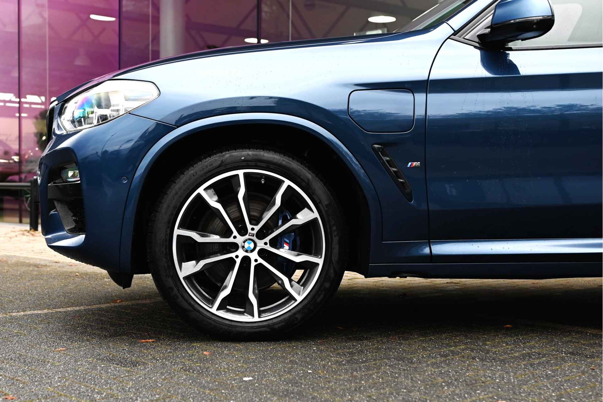 BMW X3 xDrive30e High Executive M Sport Automaat / Panoramadak / Trekhaak / Sportstoelen / Stoelverwarming / Adaptieve LED / Head-Up / Live Cockpit Professional / Harman Kardon / Parking Assistant Plus - 14/38