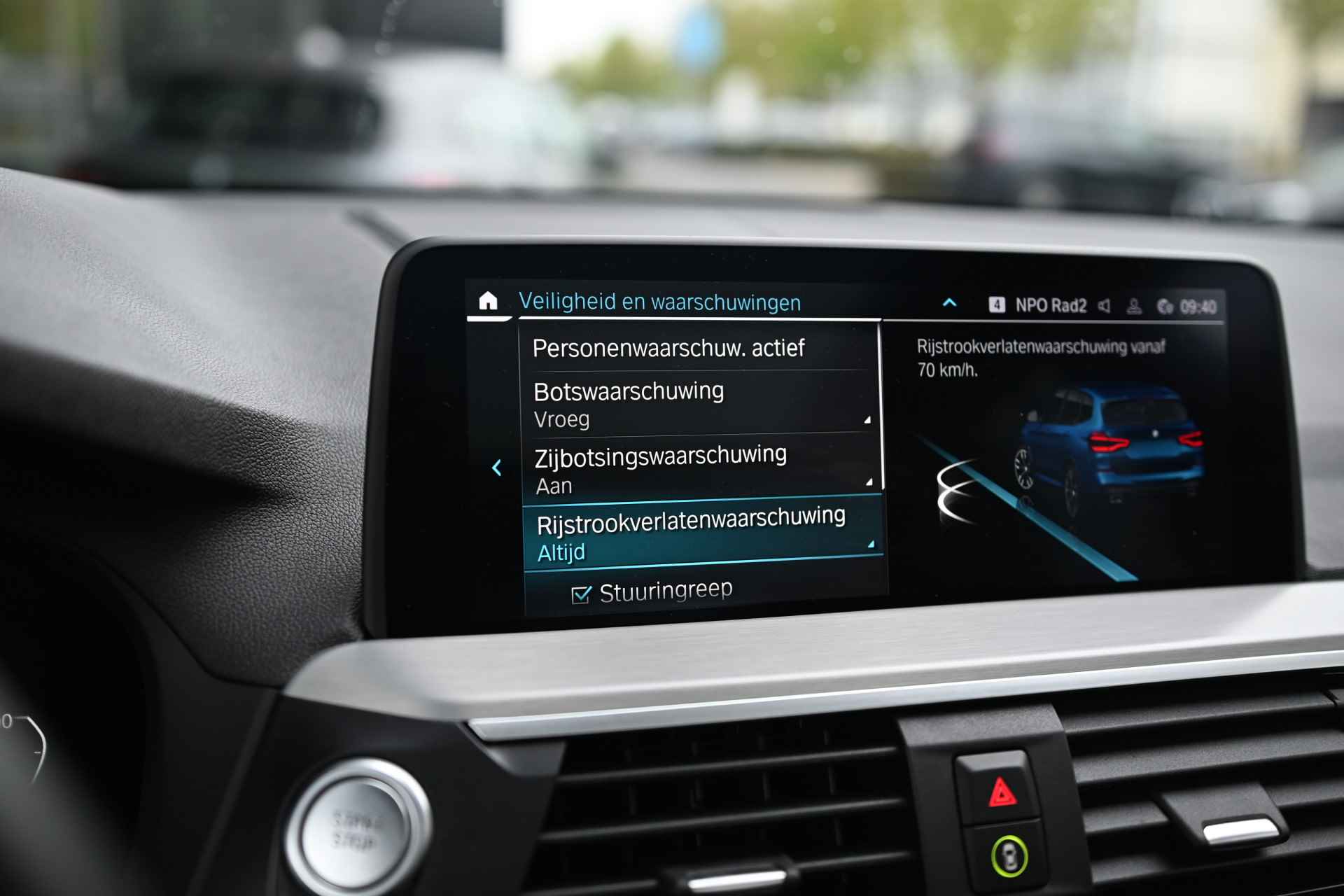 BMW X3 xDrive30e High Executive M Sport Automaat / Panoramadak / Trekhaak / Sportstoelen / Stoelverwarming / Adaptieve LED / Head-Up / Live Cockpit Professional / Harman Kardon / Parking Assistant Plus - 23/38