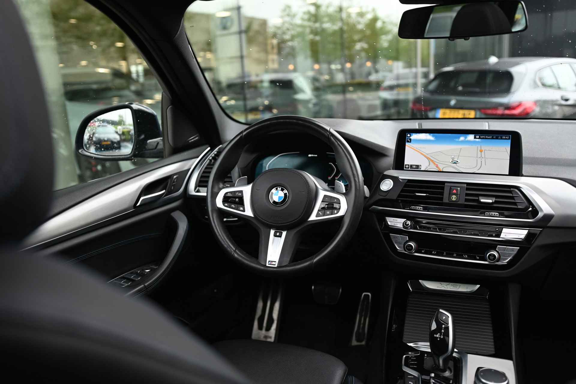 BMW X3 xDrive30e High Executive M Sport Automaat / Panoramadak / Trekhaak / Sportstoelen / Stoelverwarming / Adaptieve LED / Head-Up / Live Cockpit Professional / Harman Kardon / Parking Assistant Plus - 37/38