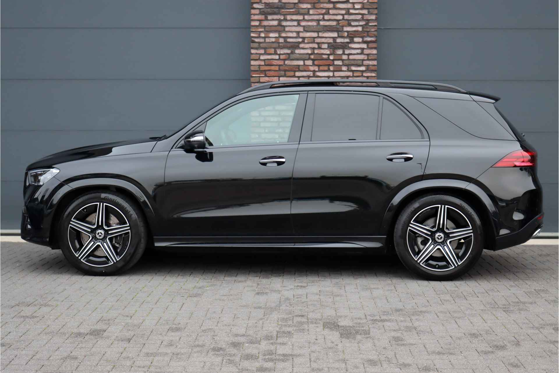 Mercedes-Benz GLE 450 4MATIC AMG Line Aut9 | Luchtvering | Distronic+ | Trekhaak | Panoramadak | Memory | Burmester | Keyless Go | Augmented Reality | Rijassistentiepakket | - 10/46