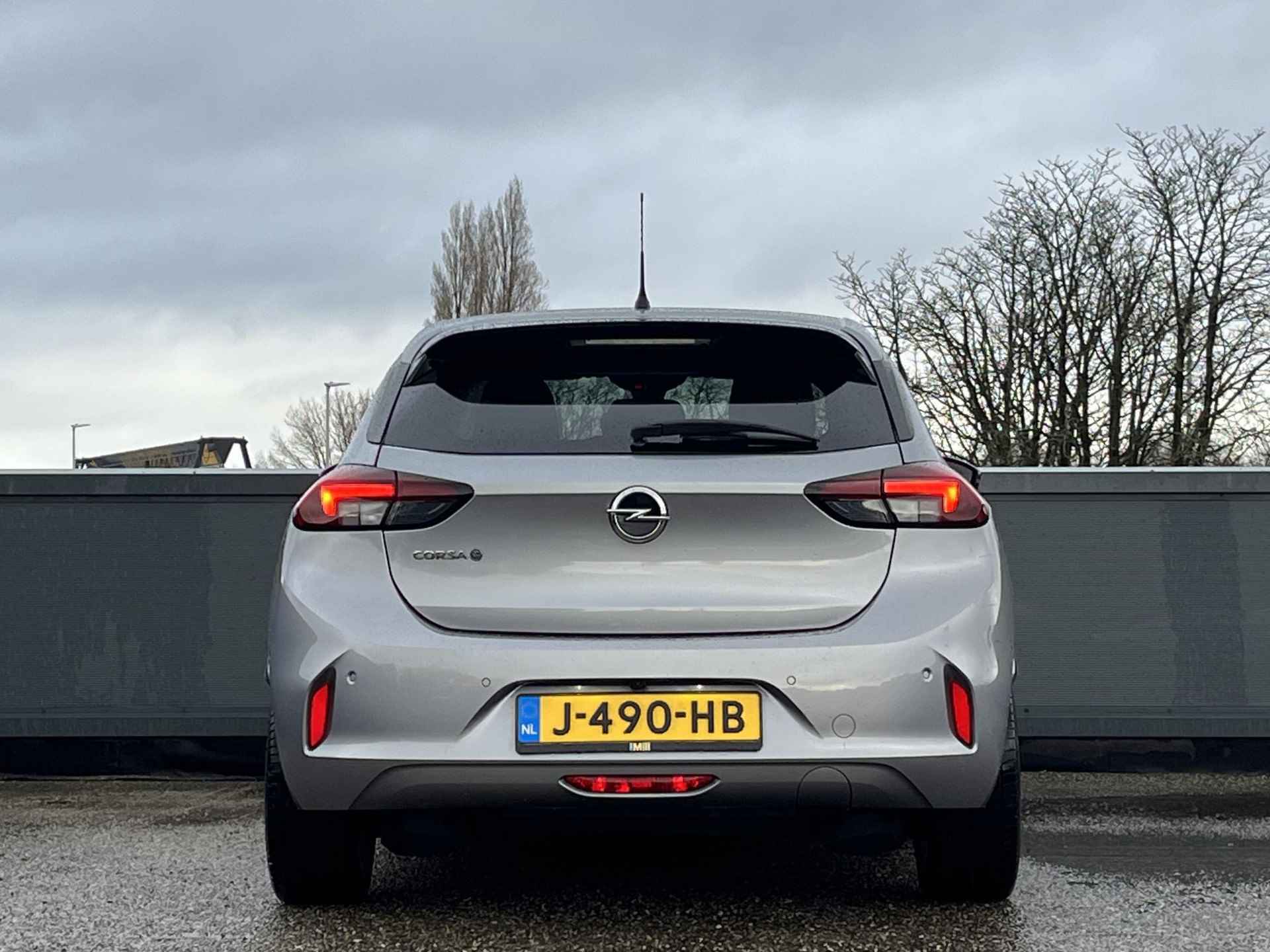 Opel Corsa-e Elegance EV 3-FASEN 50kWh 136pk |+2.000 EURO SUBSIDIE|CAMERA+SENSOREN|PREMIUM PACK|APPLE CARPLAY & ANDROID AUTO|11 kW BOORDLADER|ACHTERUITRIJCAMERA| - 5/57