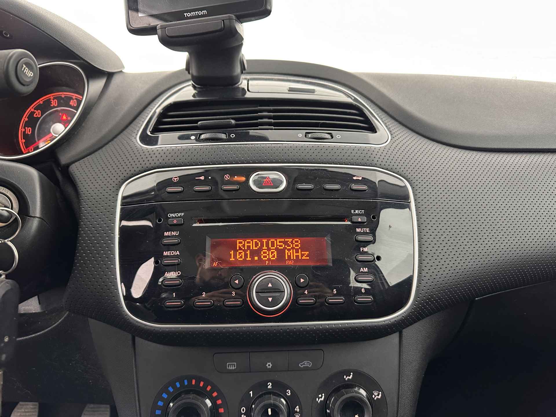 Fiat Punto Evo 1.3 M-Jet Dynamic *TOM-TOM-NAVIGATION | AIRCO | RADIO-CD-MP3 | COMFORT-SEATS | 15''ALU - 12/31