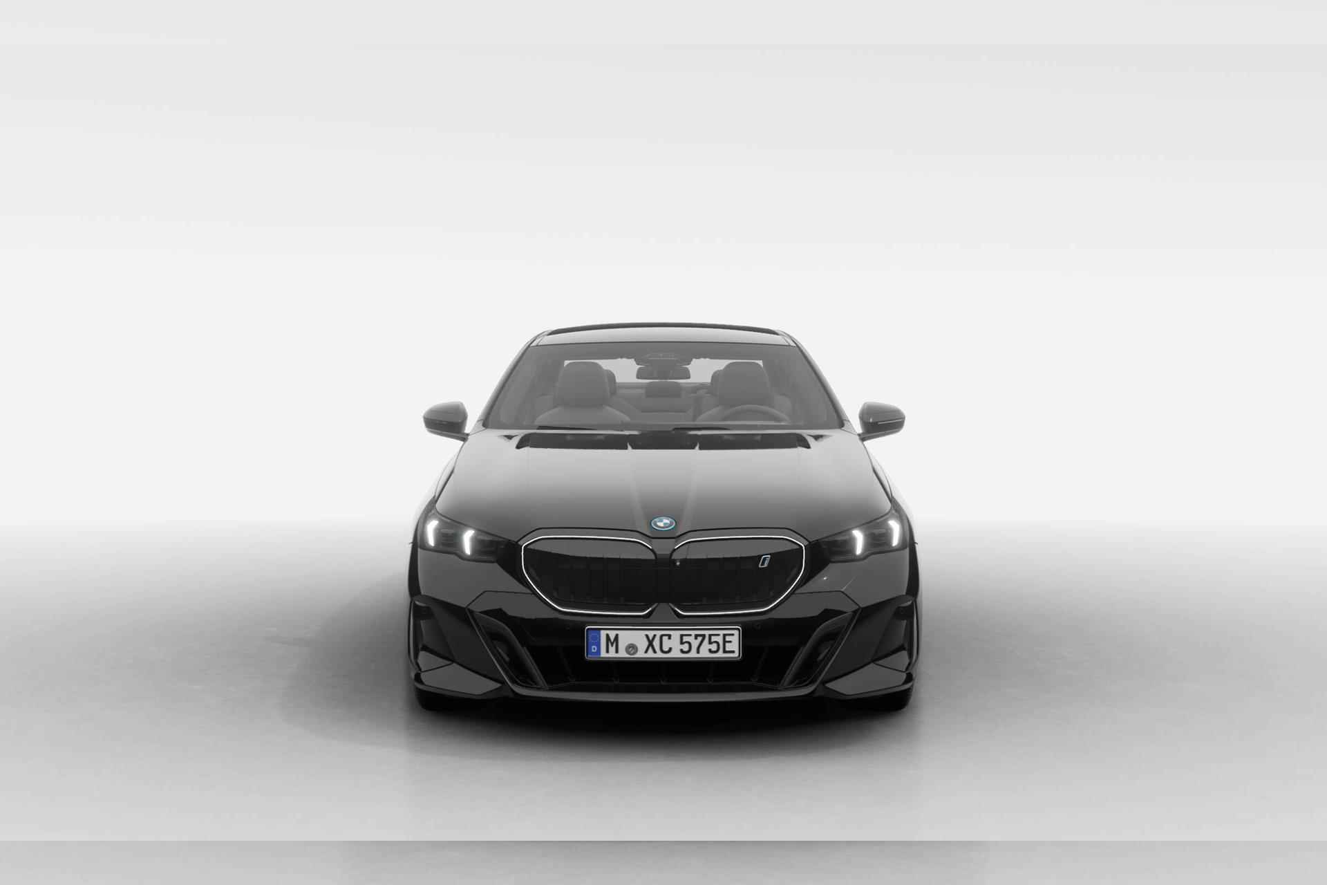 BMW i5 Sedan eDrive40 | M Sport Pro | Innovation Pack | Travel Pack | Comfort Pack - 3/20