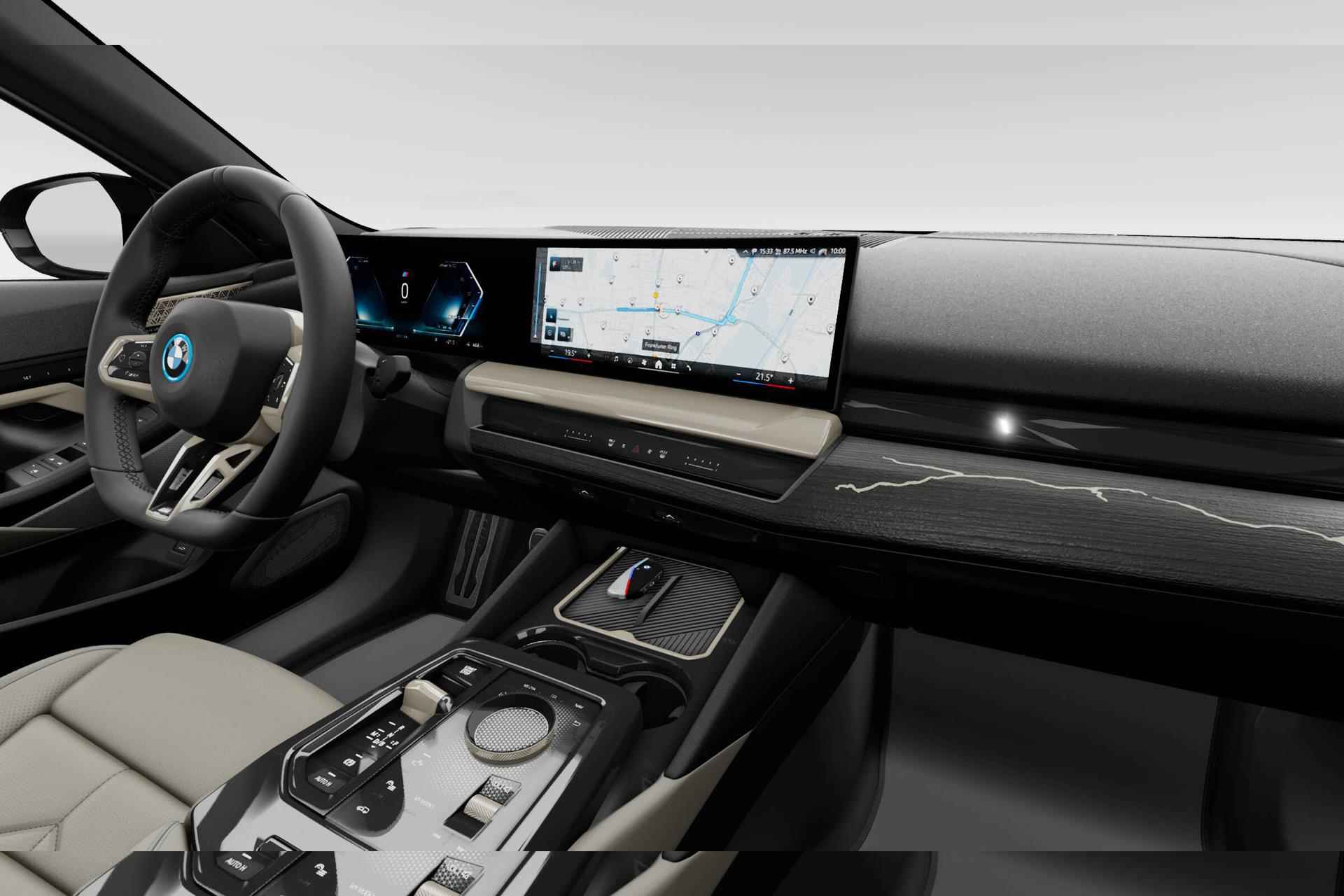 BMW i5 Sedan eDrive40 | M Sport Pro | Innovation Pack | Travel Pack | Comfort Pack - 14/20