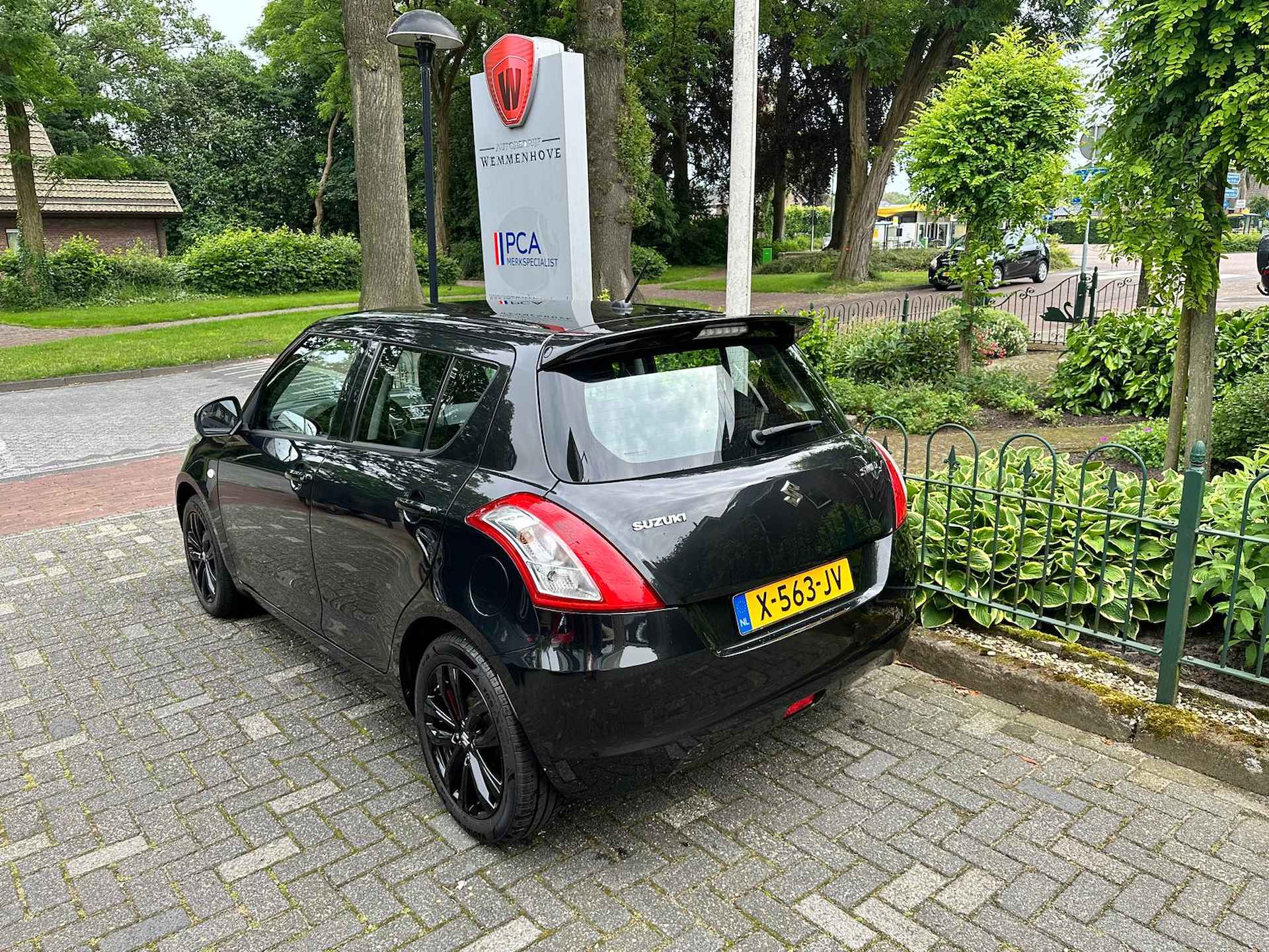 Suzuki Swift 1.2 Business Edition EASSS Alu wielen/Spoiler/CV/El.ramen/Airco - 32/37