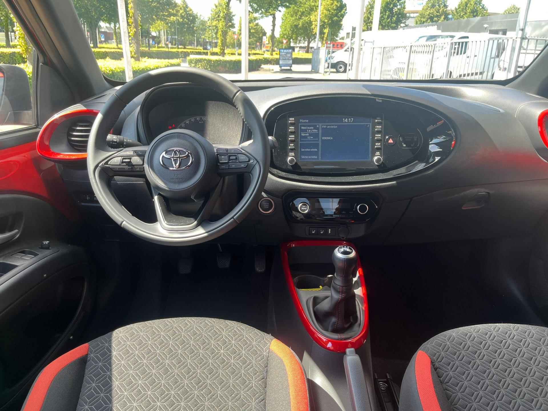 Toyota Aygo X 1.0 VVT-i MT Pulse - 8/15