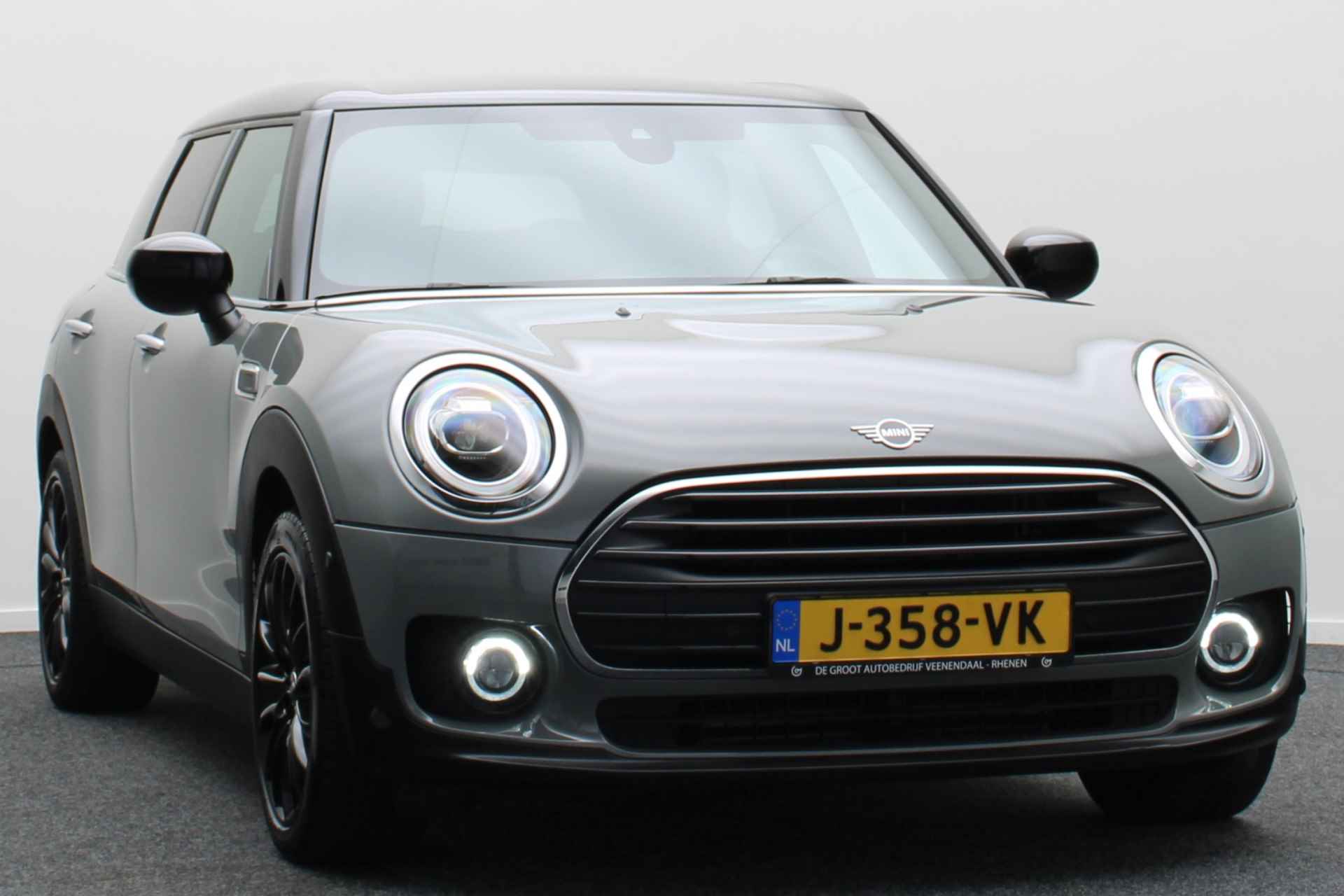 MINI Clubman 1.5 Cooper Business Edition Automaat LED, Keyless, Two-Tone lak, Navigatie, Cruise, PDC, Climate, 17” - 20/44