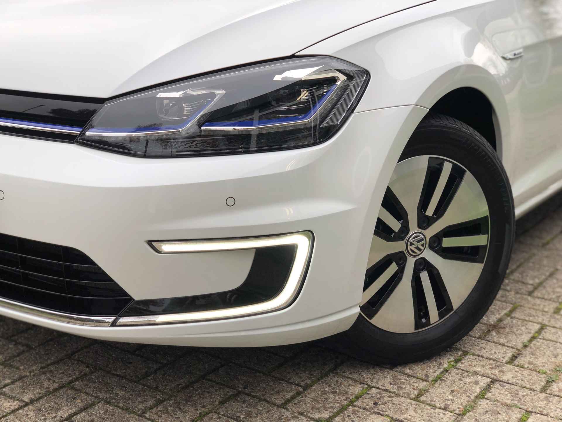 Volkswagen e-Golf 136 pk | 2.000 subsidie | Warmtepomp | Lage km stand - 16/36