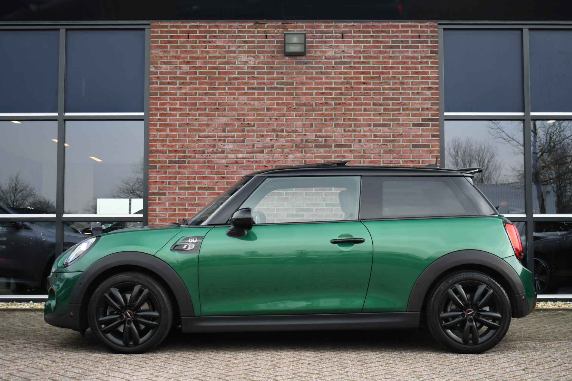 MINI Mini 2.0 Cooper S 60 Years Pano H/K Carplay Camera British-Racing green - 52/85