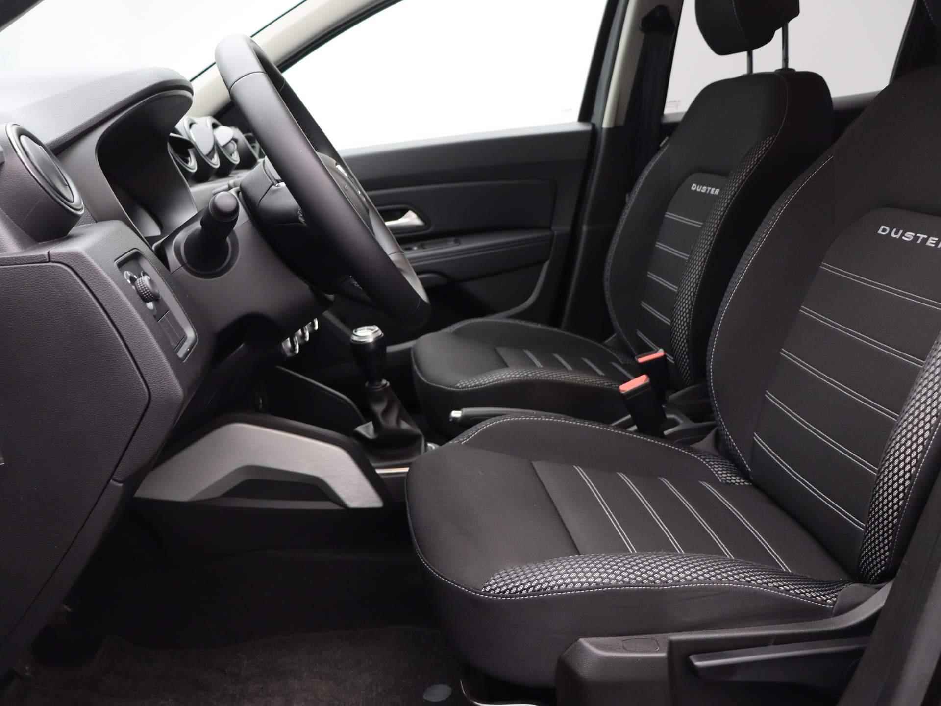 Dacia Duster TCe 100pk Bi-Fuel Prestige | Achteruitrijcamera | Navigatie | Trekhaak | lichtmetalen velgen 17" | - 15/41