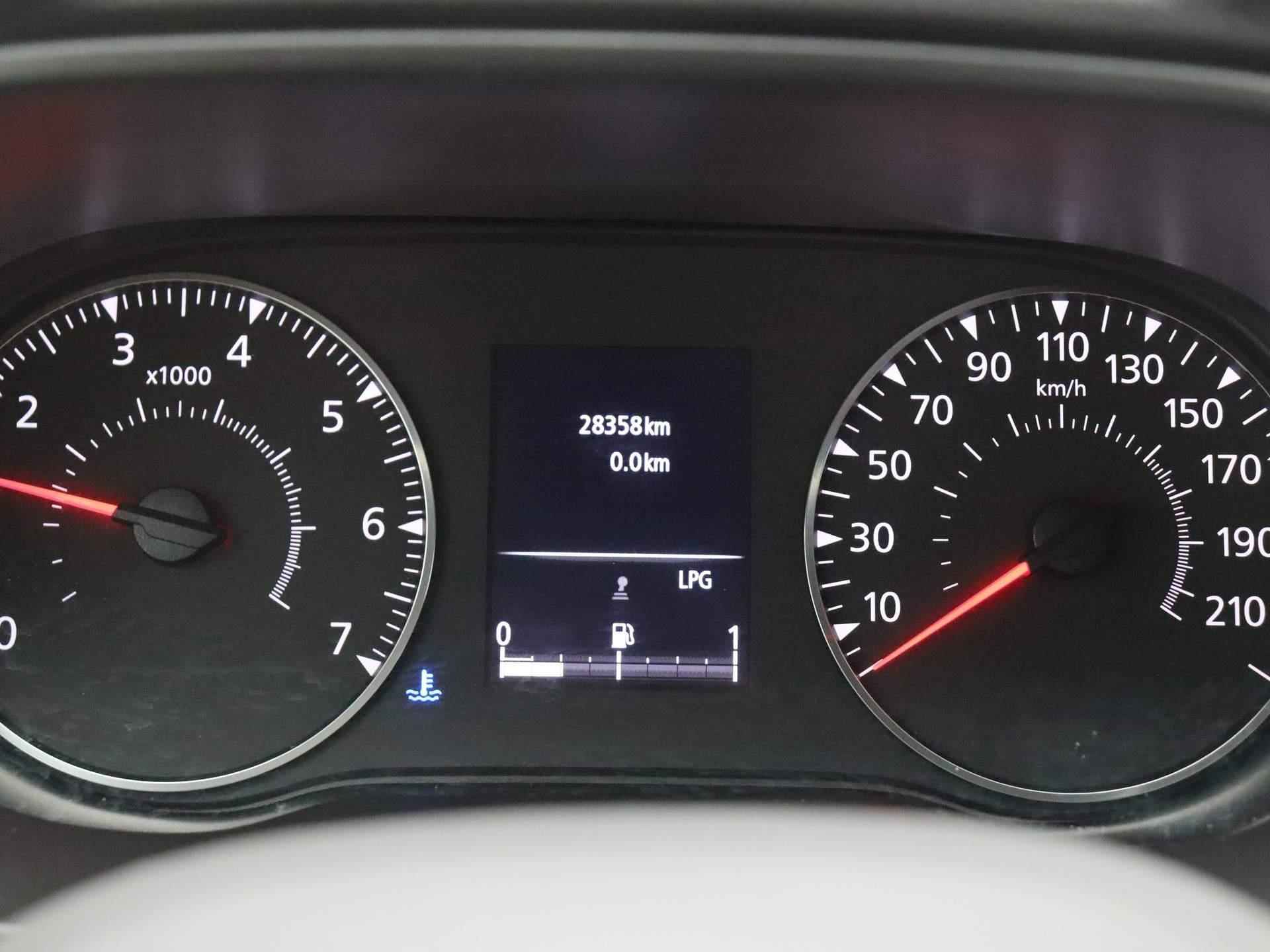 Dacia Duster TCe 100pk Bi-Fuel Prestige | Achteruitrijcamera | Navigatie | Trekhaak | lichtmetalen velgen 17" | - 18/41