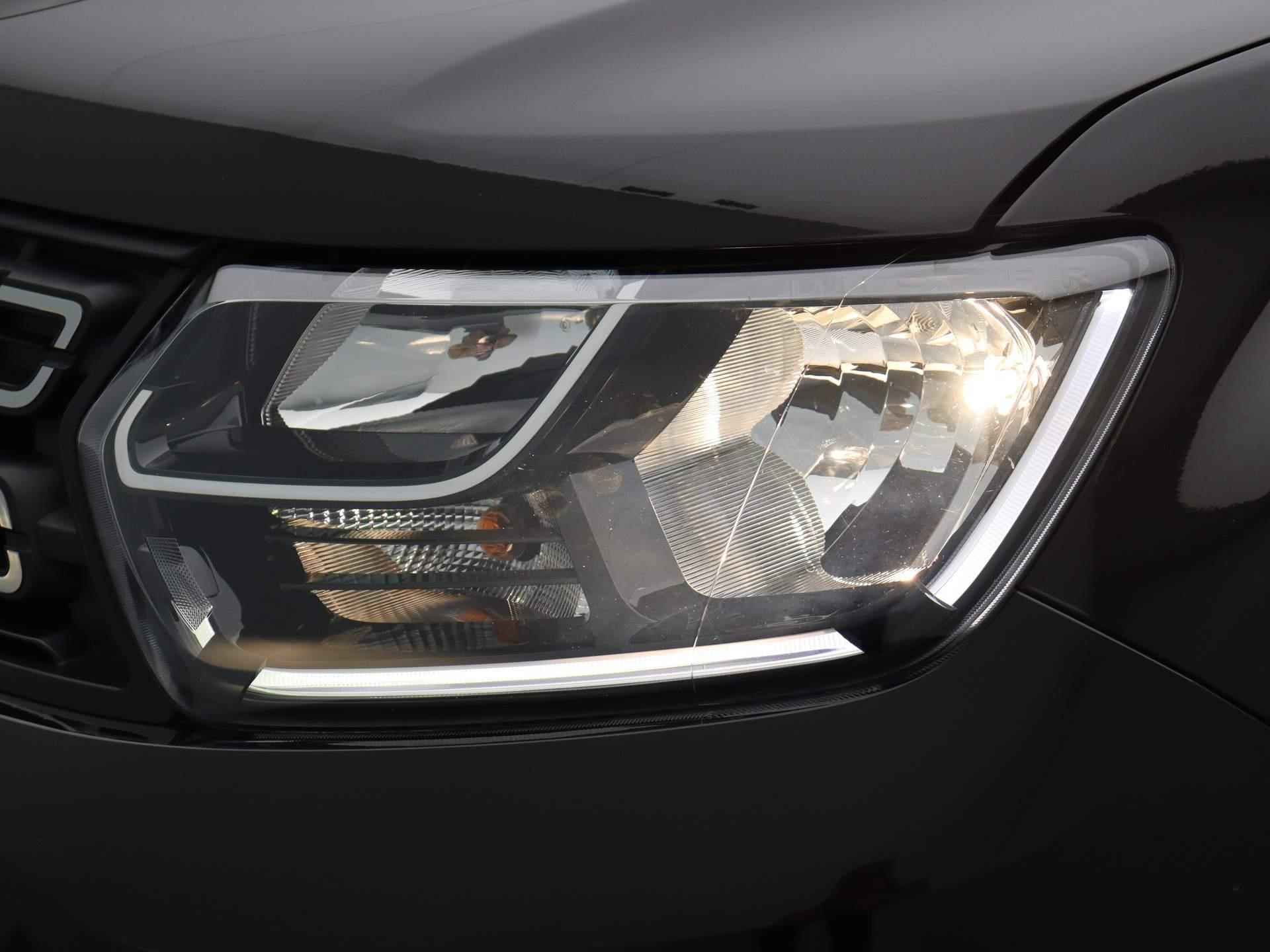 Dacia Duster TCe 100pk Bi-Fuel Prestige | Achteruitrijcamera | Navigatie | Trekhaak | lichtmetalen velgen 17" | - 28/41