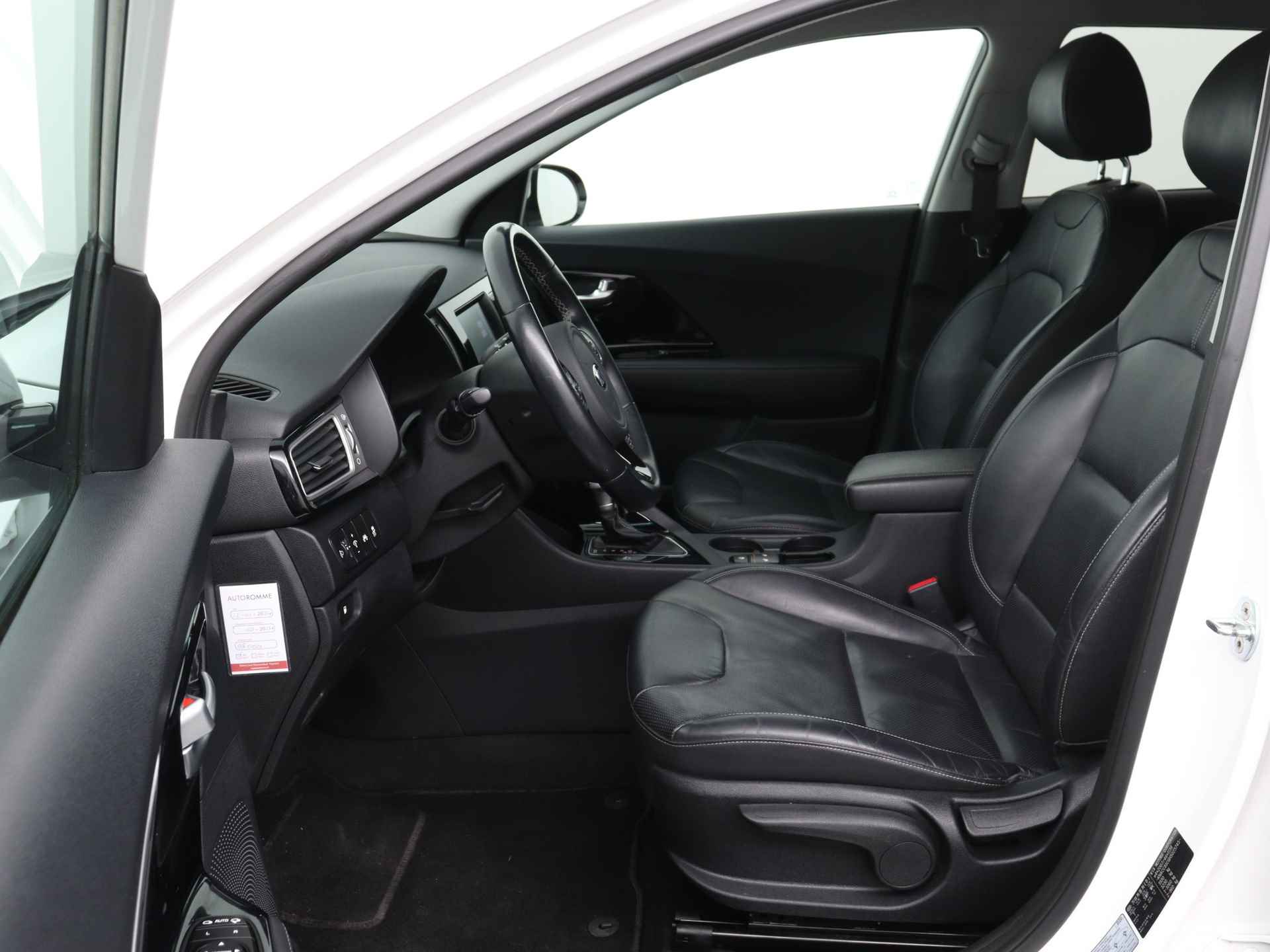 Kia Niro 1.6 GDi Hybrid BusinessLine | Camera | Lederen Bekleding | Stoel-/Stuurverwarming | Luxe auto | Keyless | Navigatie | Trekhaak | - 20/45