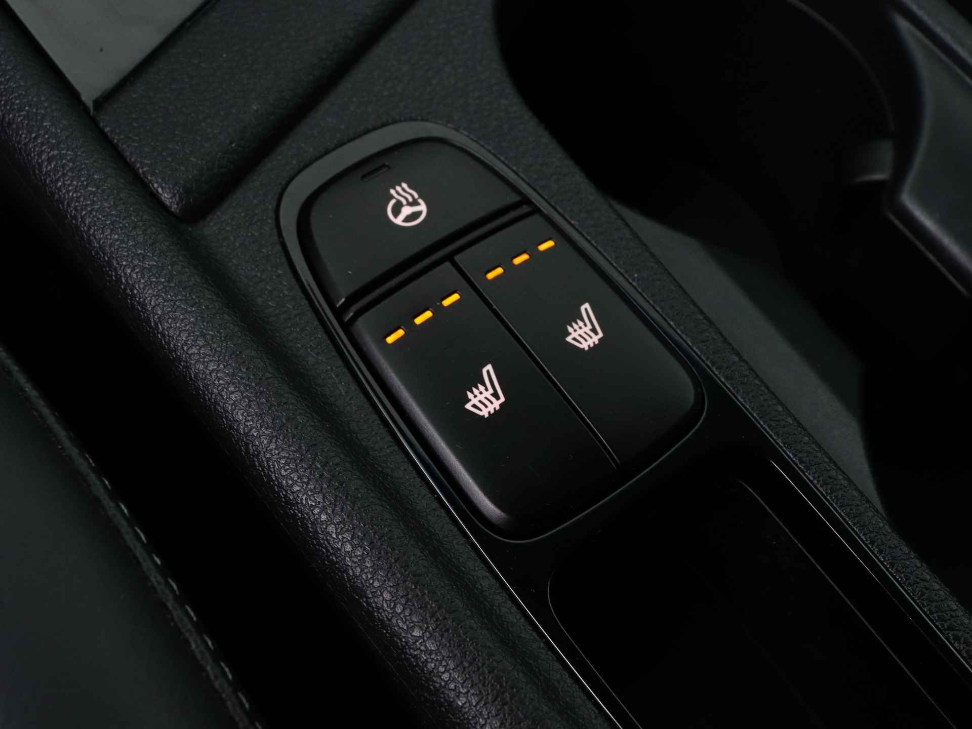 Kia Niro 1.6 GDi Hybrid BusinessLine | Camera | Lederen Bekleding | Stoel-/Stuurverwarming | Luxe auto | Keyless | Navigatie | Trekhaak | - 35/45