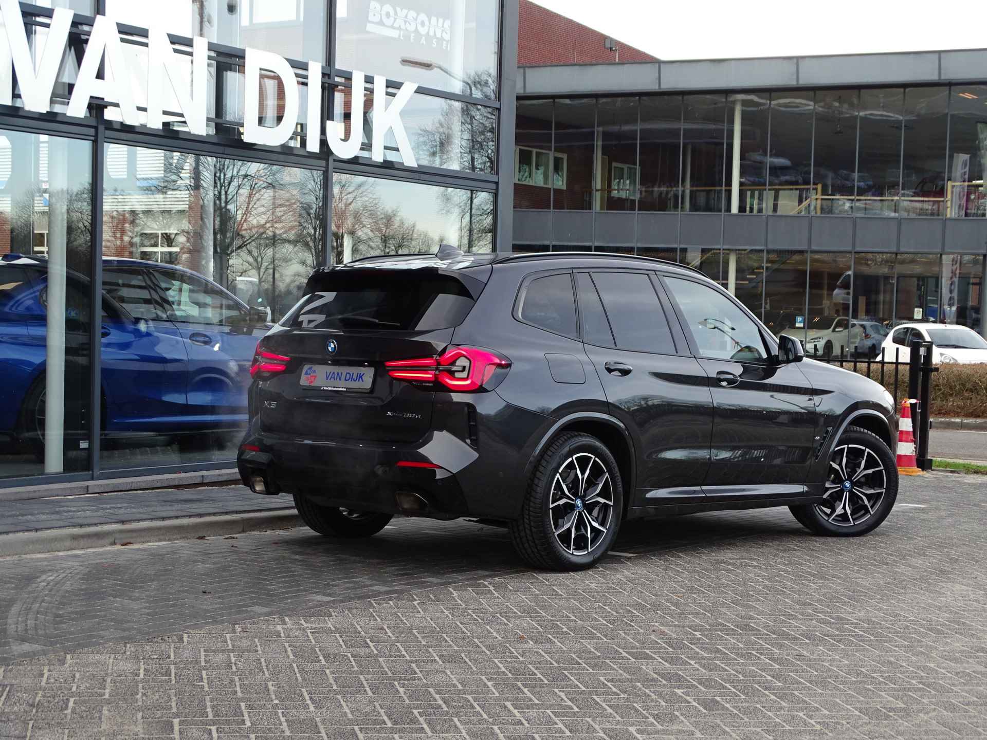 BMW X3 xDrive30e High Exe M Sport Pro. Pano.Dak Elek.stoelen Leder Head-up Harman/Kardon Driv. Ass. Cockpit.Pro. 19"LM Velgen - 50/53