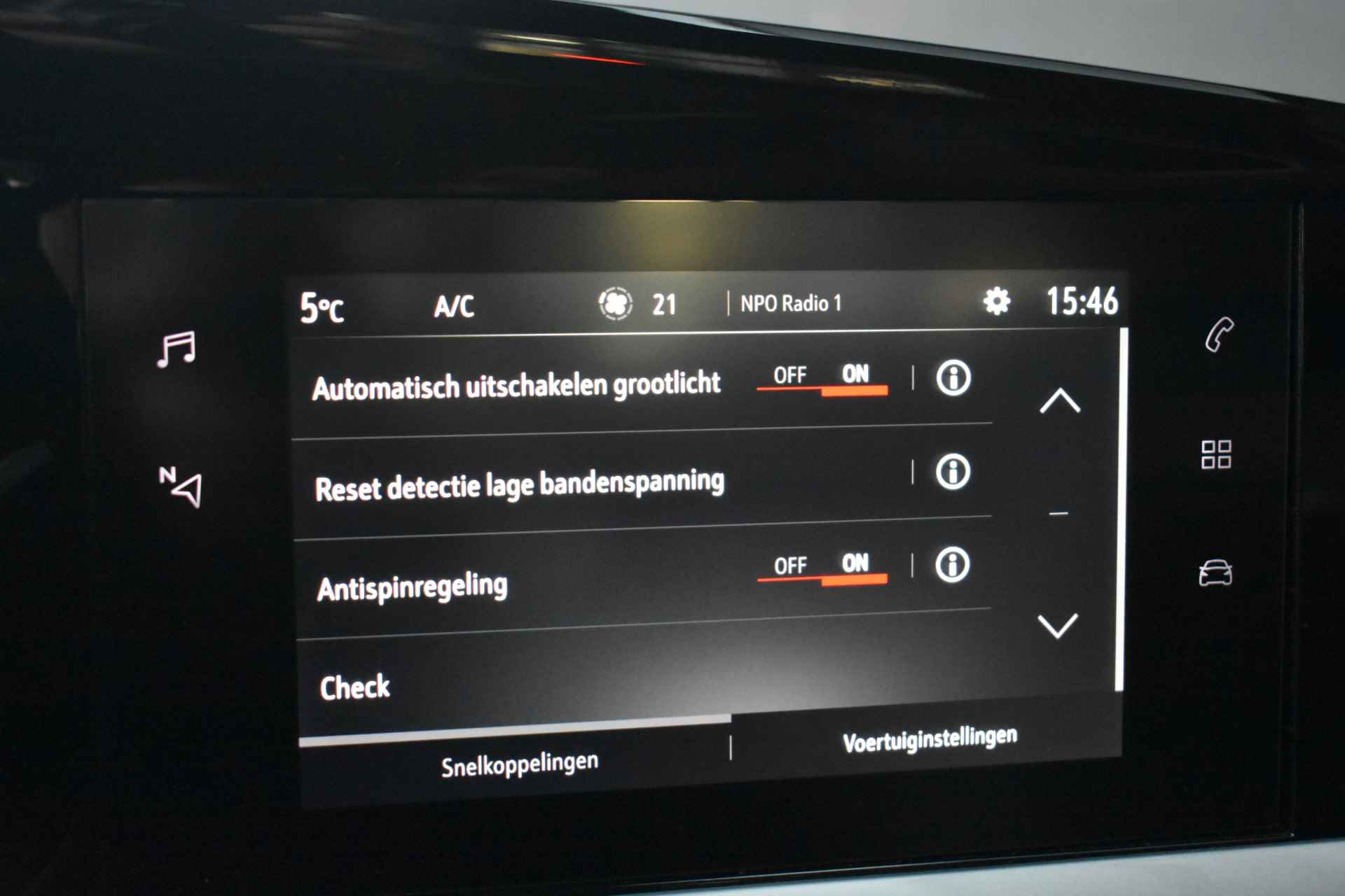 Opel Mokka 1.2 Turbo Level 3 130pk Automaat | Navigatie by App | Achteruitrijcamera | Climate Control | Parkeersensoren | Full-LED | 17"LMV - 24/42