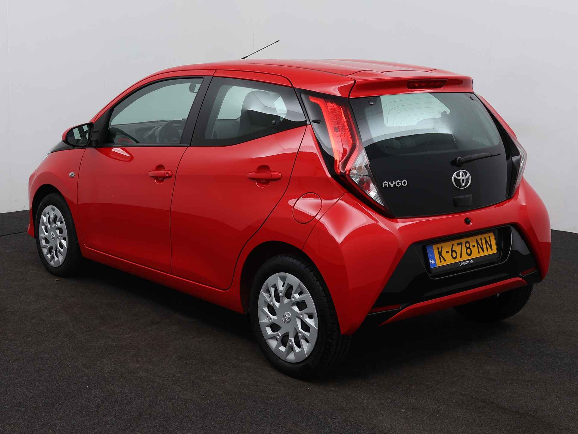 Toyota Aygo 1.0 VVT-i x-play | Camera | Bluetooth | Apple Carplay | - 3/38