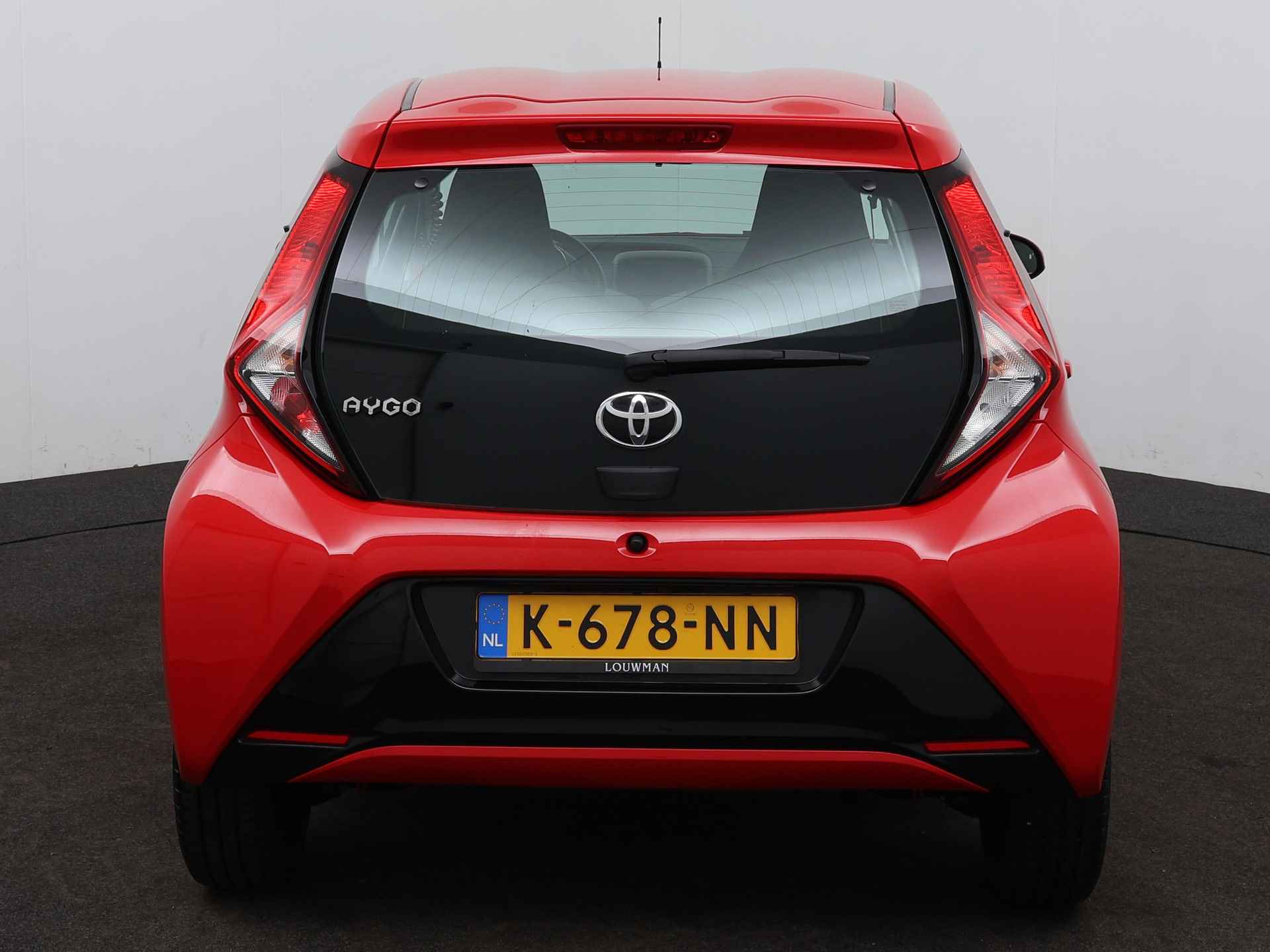 Toyota Aygo 1.0 VVT-i x-play | Camera | Bluetooth | Apple Carplay | - 37/38