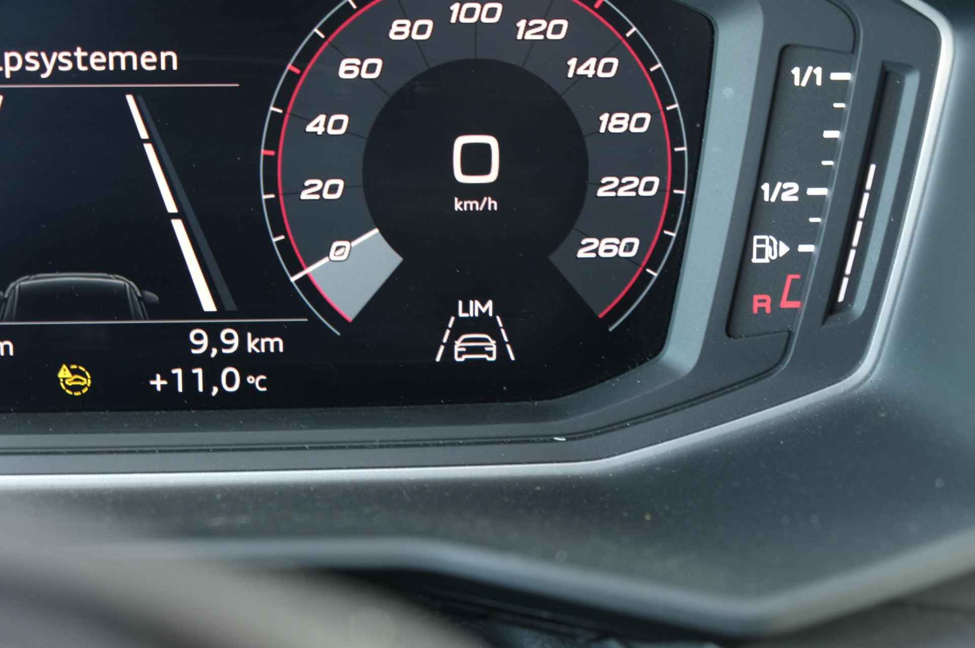 Audi A1 Sportback 30 TFSI epic | Stoelverwarming | Navigatie | Parkassist | Snelheidsbegrenzer | Parking Assist | PDC | - 31/36