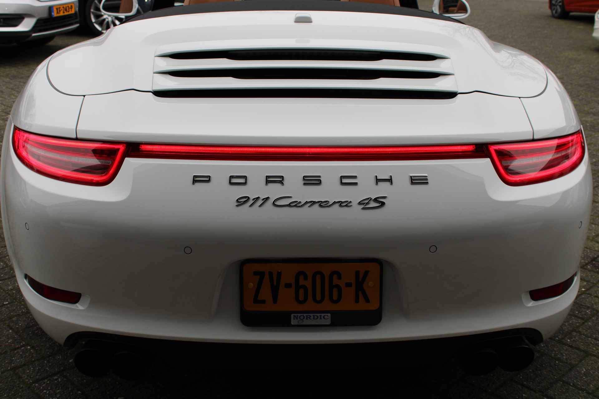 Porsche 911 3.8 CARRERA 4S CABRIO SPORTCHRONO PDK 400 PK SPORT UITLAATSYSTEEM MAANDAG 2de PINKSTERDAG GESLOTEN - 15/34