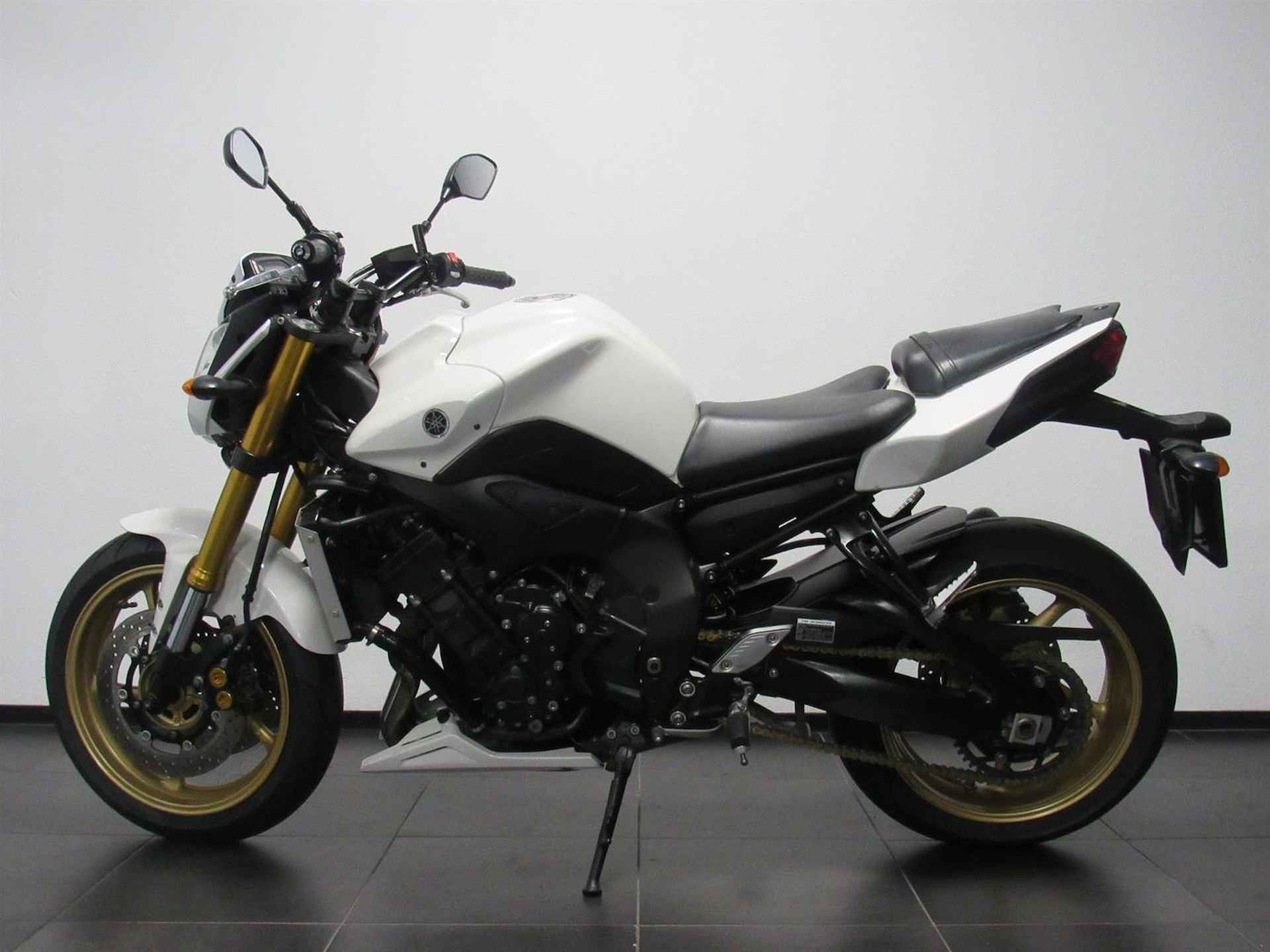 Yamaha FZ-8 - 2010 - 4/14