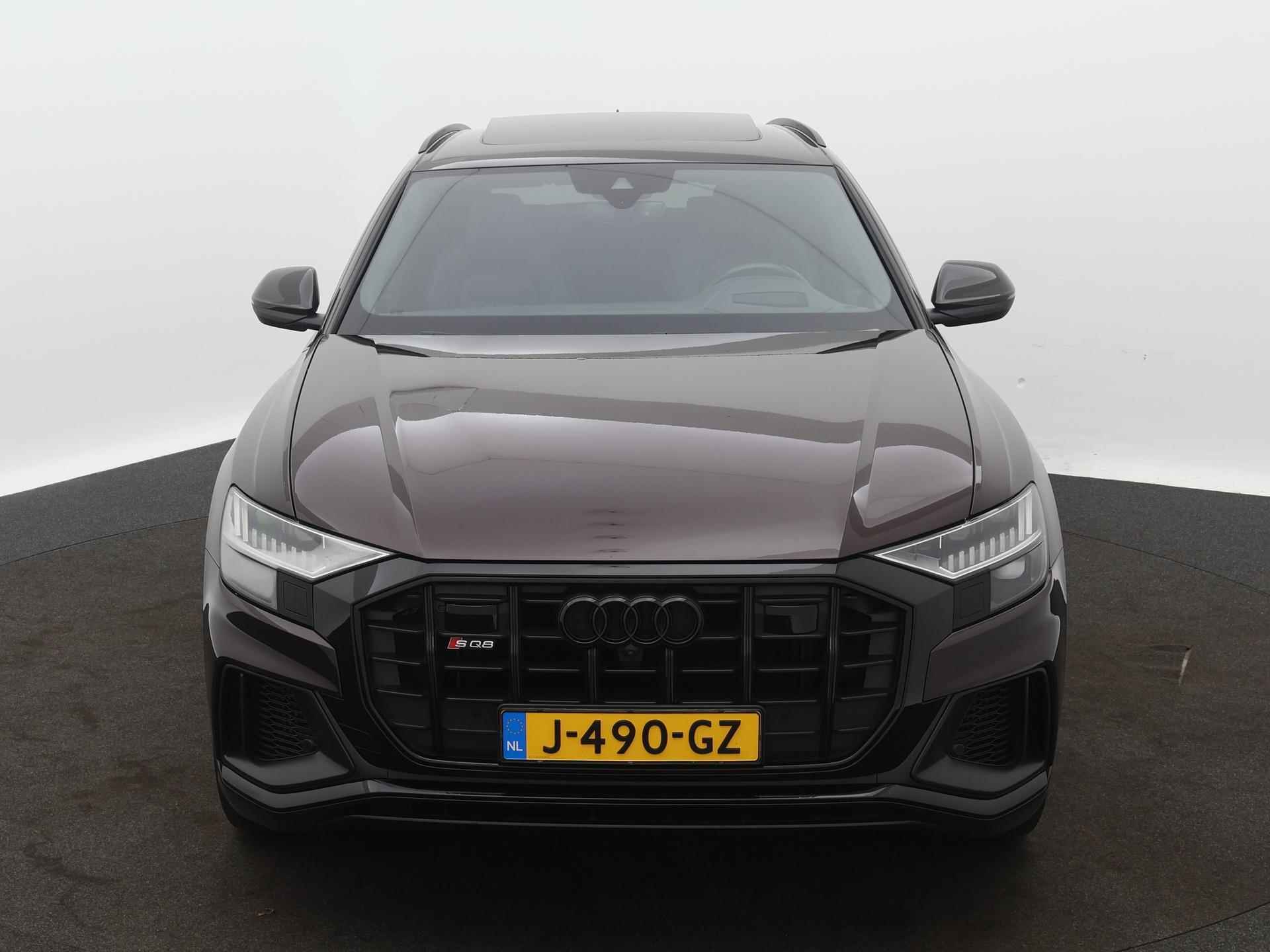 Audi Q8 4.0 TDI SQ8 quattro 435 PK | Automaat | Panoramadak | Navigatie | Virtual cockpit | LED Matrix | Head-up display | Vierwielbesturing | Leder Valcona | Massage stoelen | 360 Camera | Memory seats | Luchtvering | - 2/20