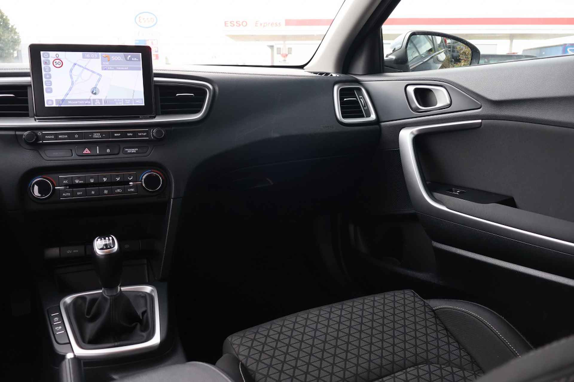 Kia Ceed Sportswagon 1.0 T-GDi DynamicLine | Carplay | Camera - 19/21