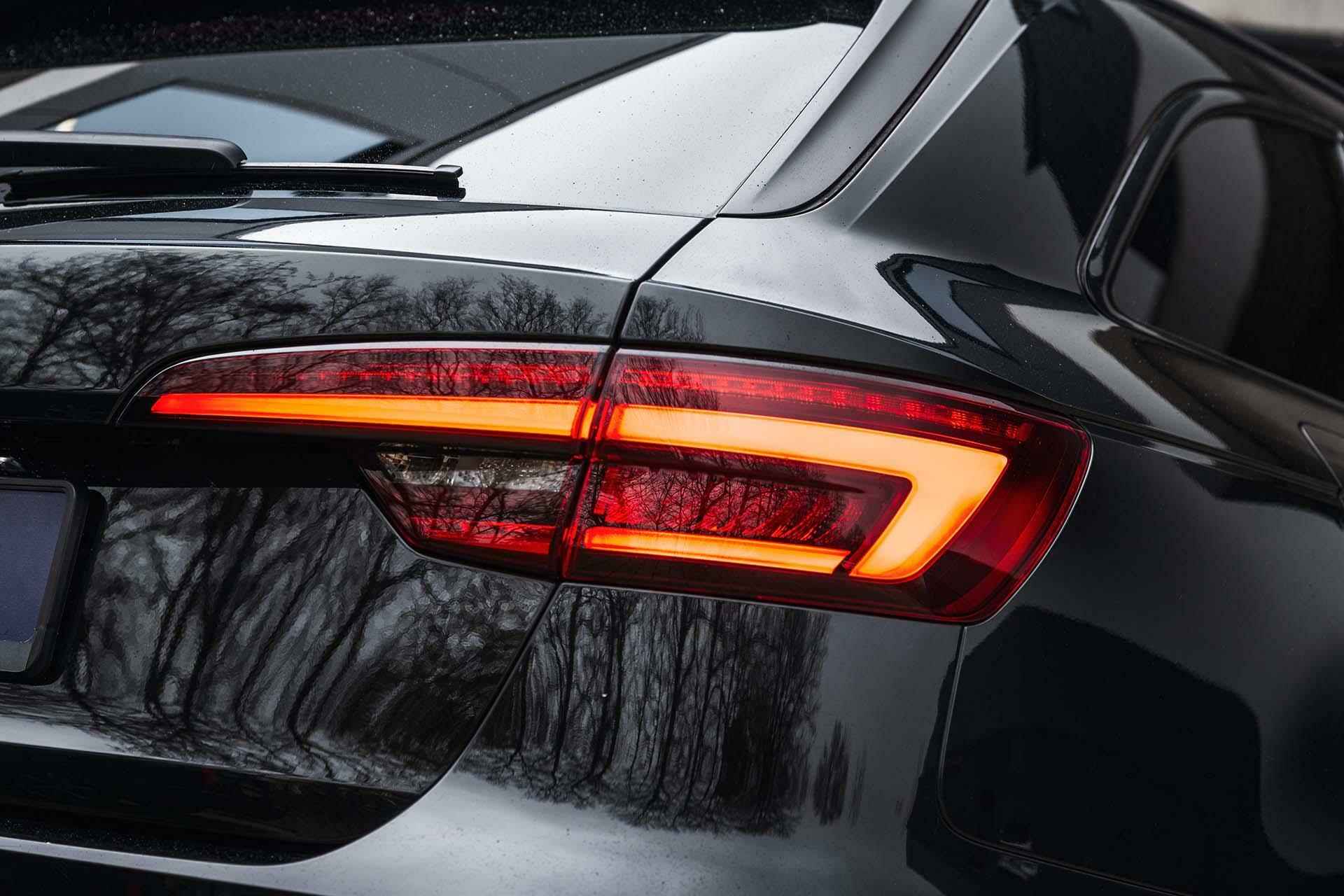 Audi A4 Avant 2.0 TFSI 3x S-Line Black Optic ACC Virtual 19' - 33/53