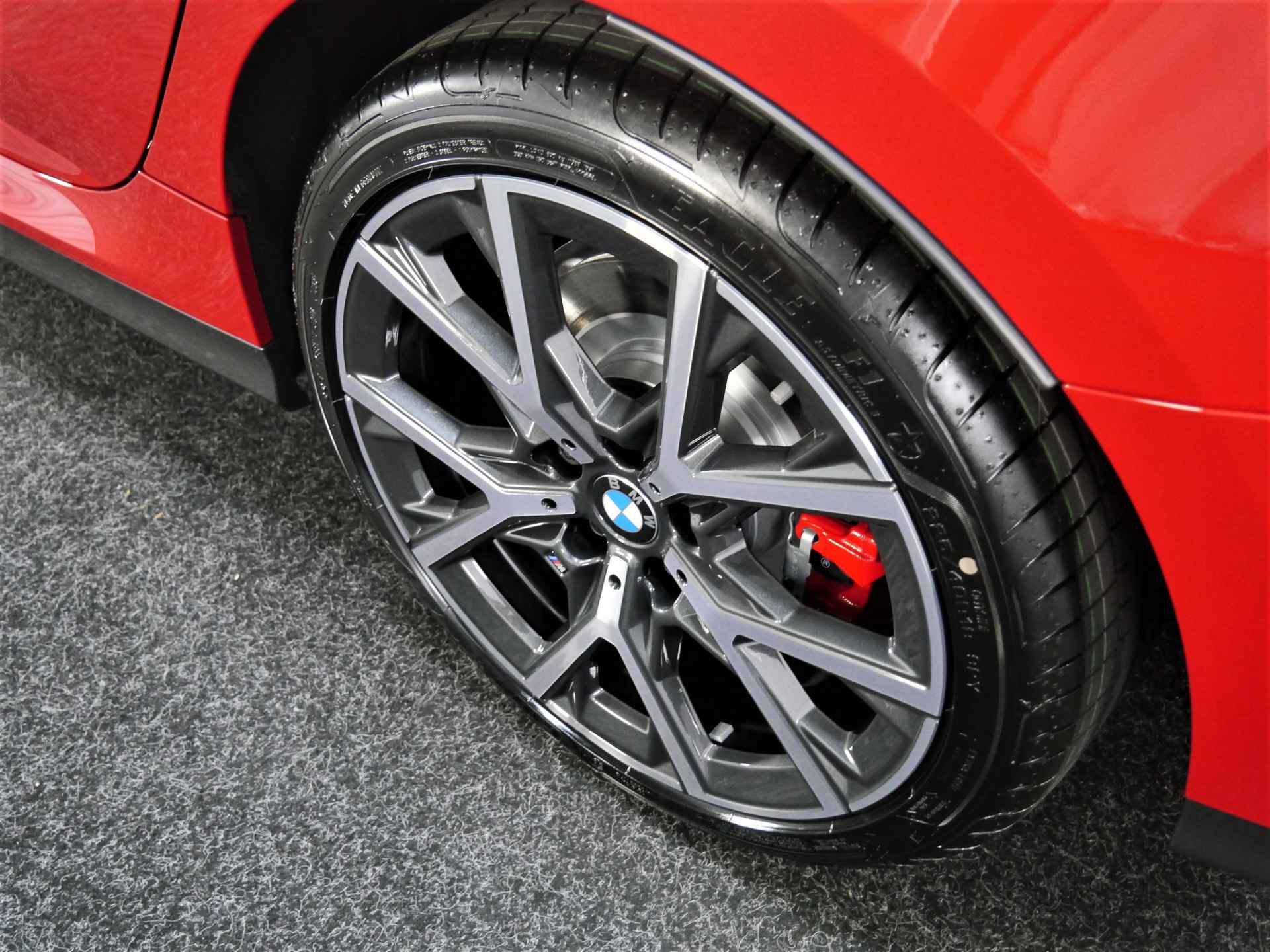 BMW 2 Serie Gran Coupé 218i High Executive M Sport Automaat / Panoramadak / M Sportstoelen / Adaptieve LED / Active Cruise Control / M Sportonderstel / Parking Assistant / Leder - 27/32