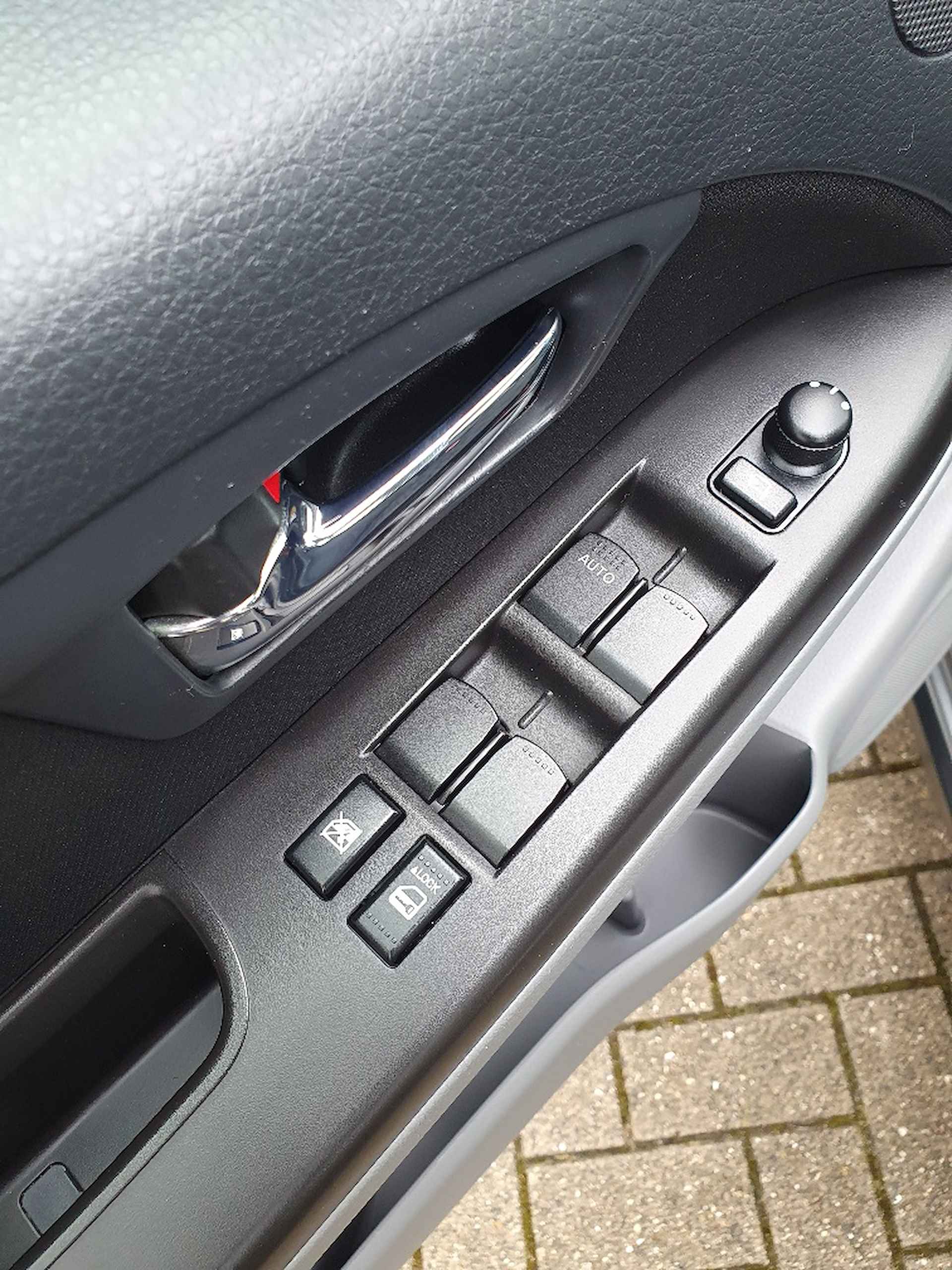 Suzuki SX4 1.6 Executive Climate Control, Cruise Control, Keyless Entry, Stoelverwarming, Radio, Bluetooth - 16/21