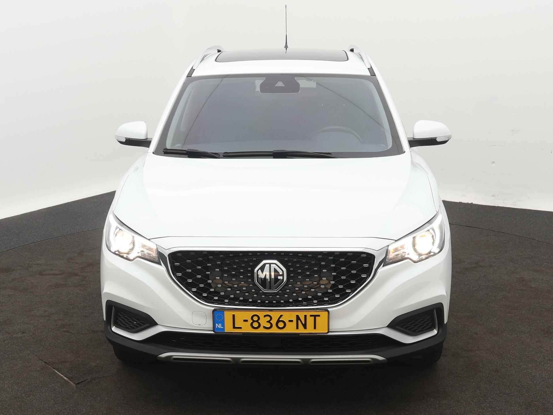 MG ZS EV Luxury 45 kWh - 5/25