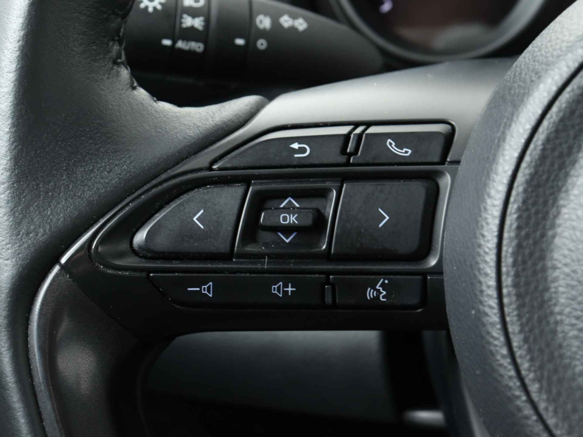 Toyota Yaris Cross 1.5 Hybrid Active | Camera | Apple Carplay & Android Auto | Adap. Cruise Control | Climate Control | - 22/42