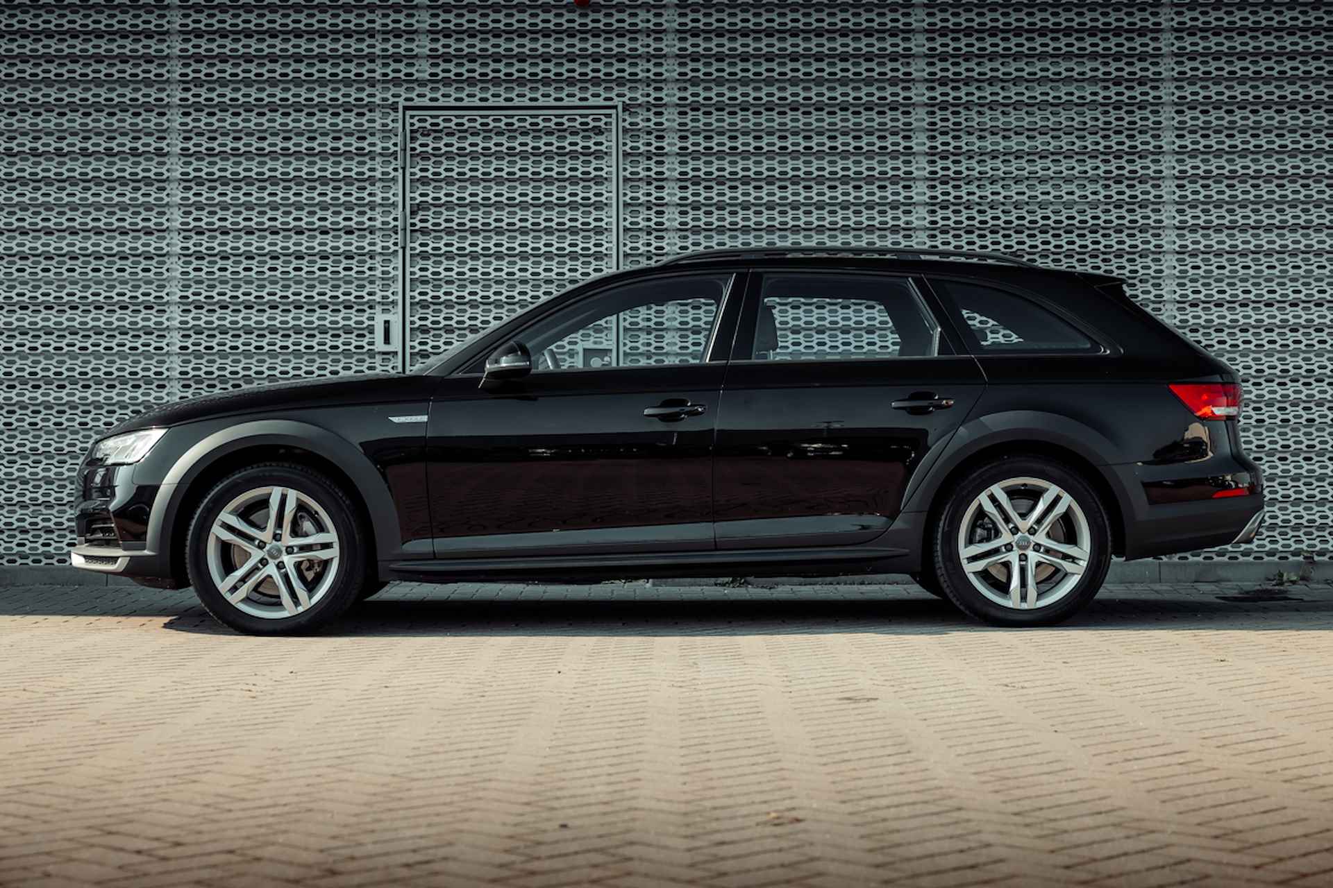 Audi A4 Allroad quattro 45 TFSI 245pk quattro s-tronic Pro Line | Panoramadak | Sportstoelen | Leder-alcantara | Stoelverwarming | Elektr voorstoelen - 3/36