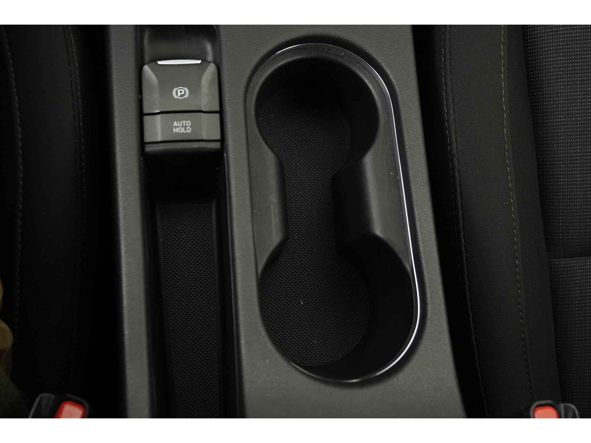 Hyundai KONA 1.6 GDI HEV Comfort Facelift | Camera | Carplay | Krell HiFi | Winter pakket |  Zondag Open! - 16/41